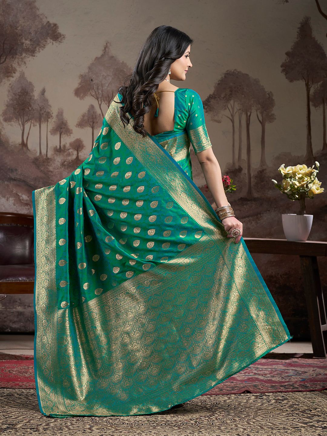 Jyoti Fashion Women's Green Soft Lichi Silk Jacquard Traditional Saree with Blouse | Swadesiicart