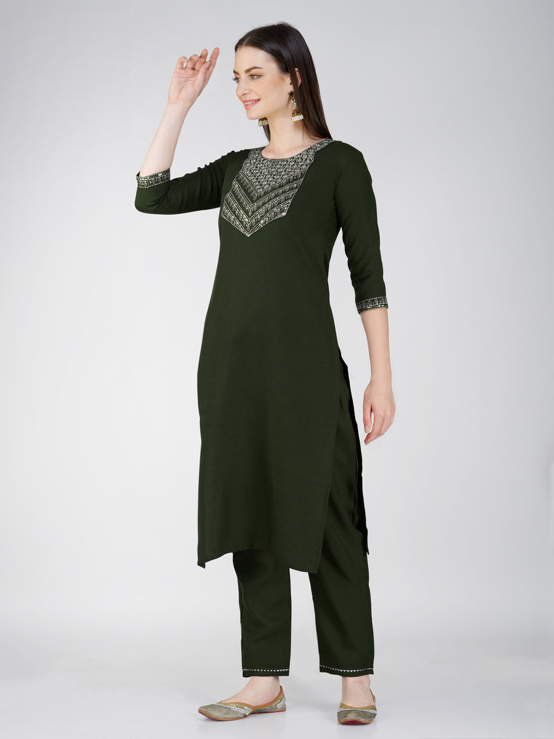 Jyoti Fashion Women's Bottle Green Cotton Blend Sequins Embroidered Kurta Set | Swadesiicart