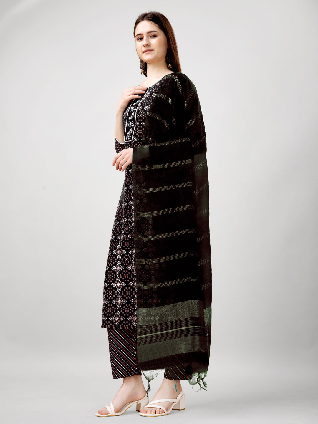 Jyoti Fashion Women's Black Rayon Printed with Embroidered Kurta Set | Swadesiicart