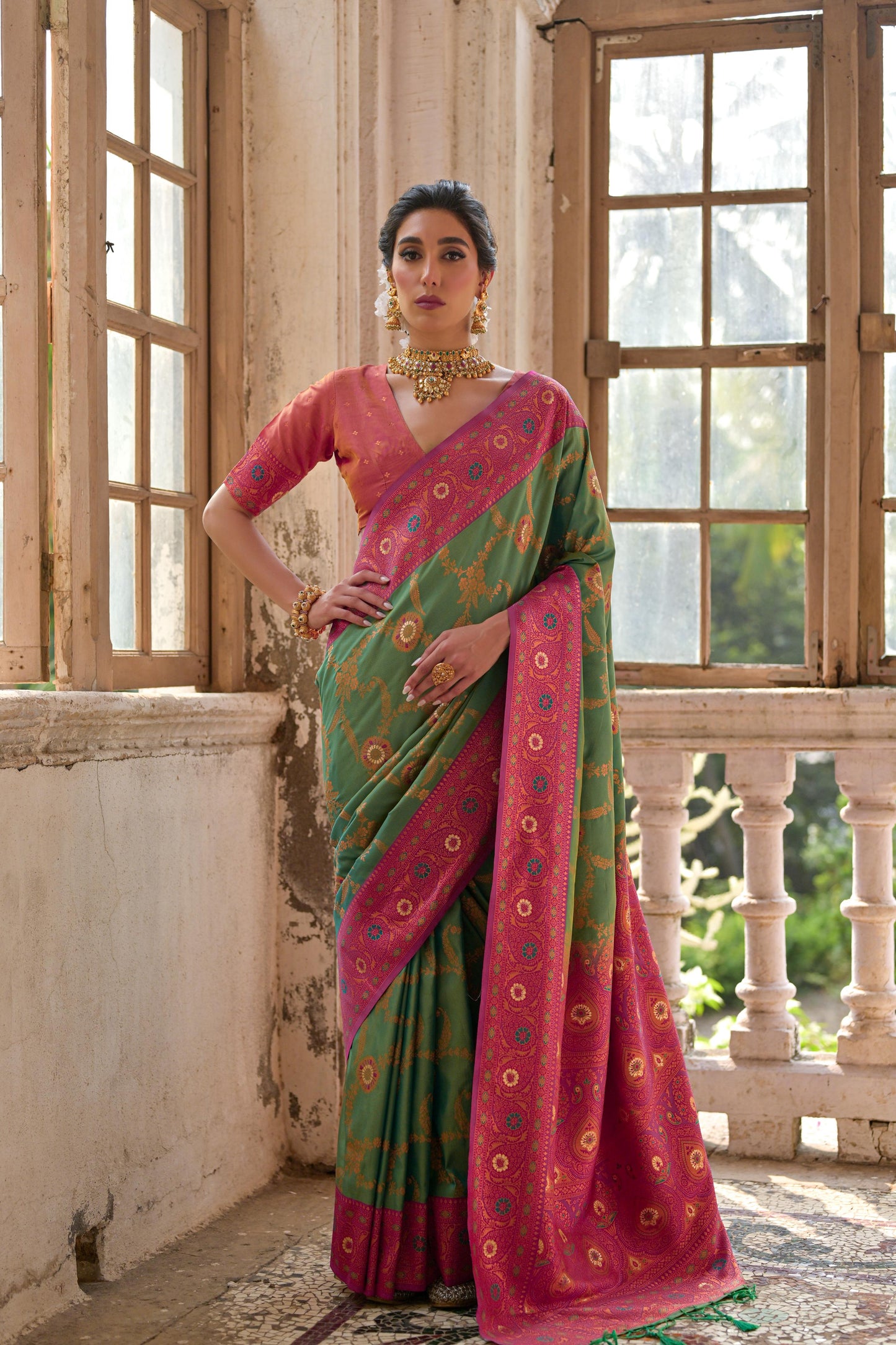 Jyoti Fashion Women's Pista Green Banarasi Silk Zari Woven Traditional Saree with Blouse | Swadesiicart