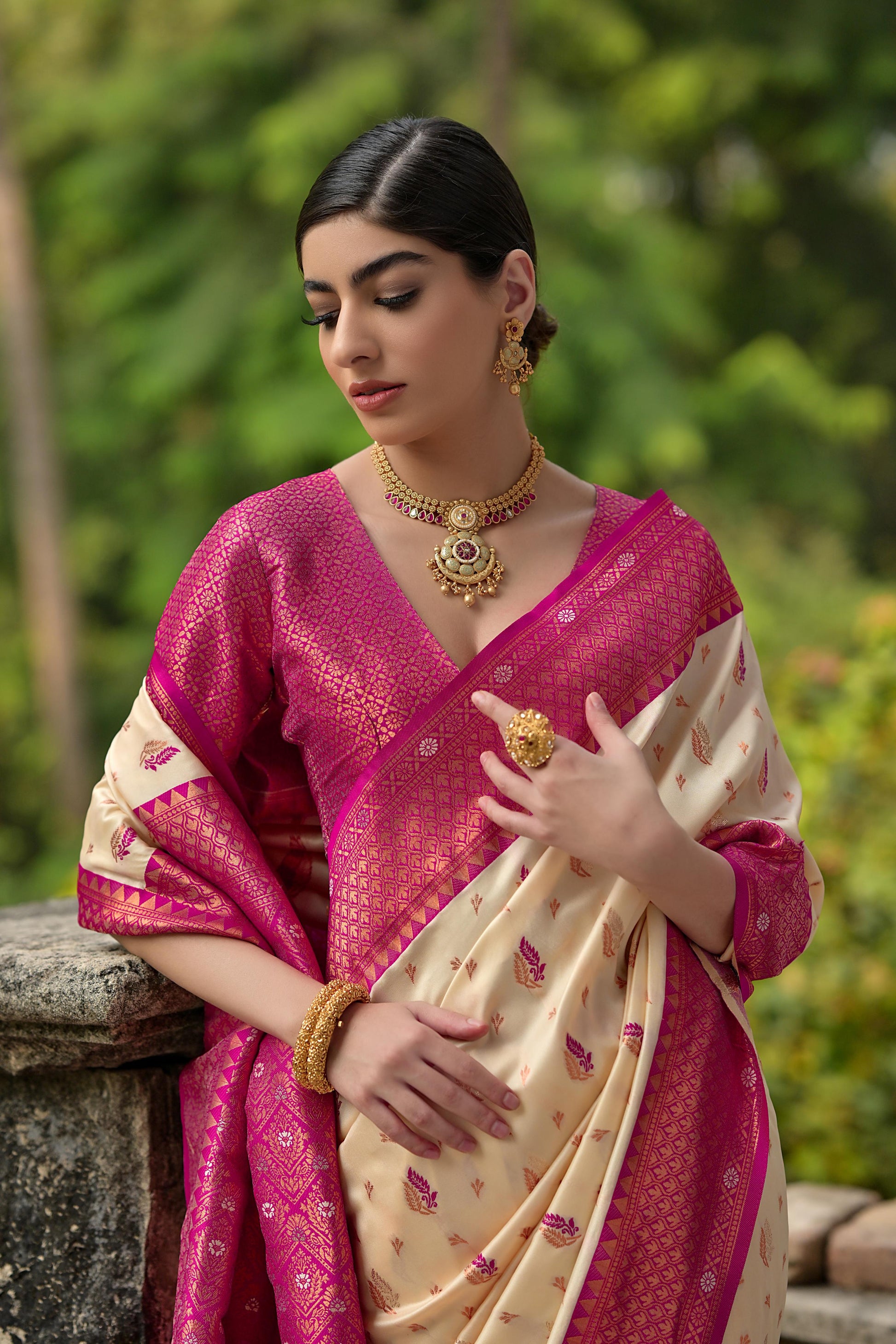 Jyoti Fashion Women's Cream Banarasi Silk Zari Woven Traditional Saree with Blouse | Swadesiicart