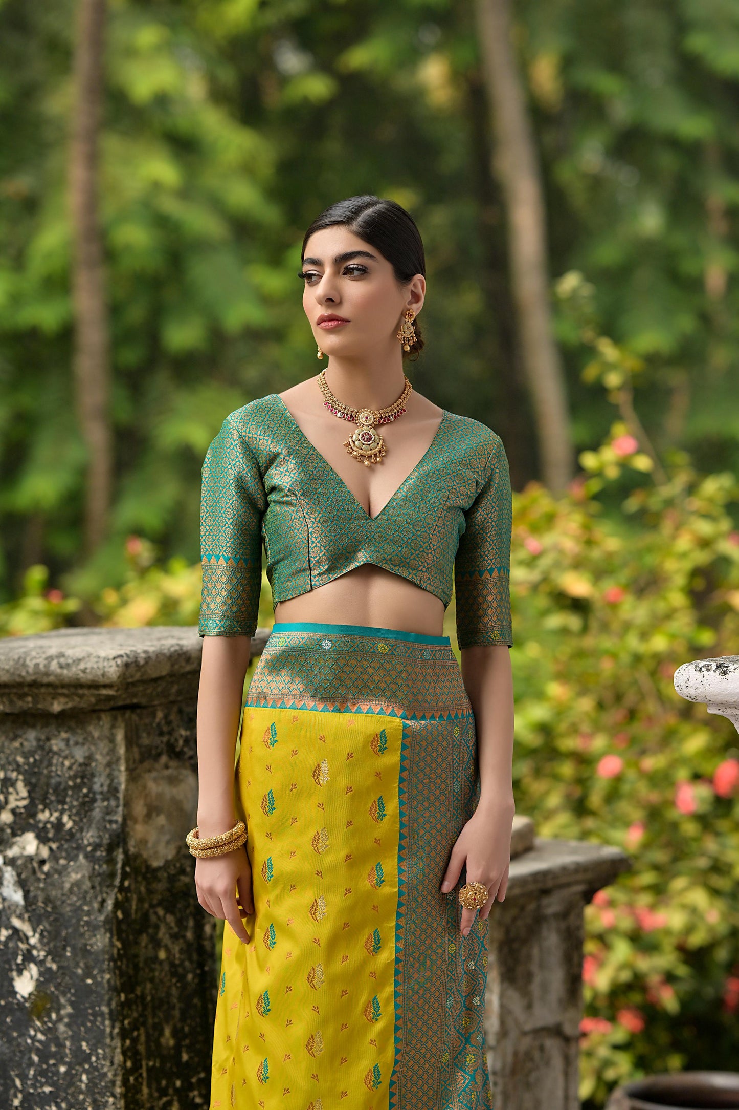 Jyoti Fashion Women's Lemon Yellow Banarasi Silk Zari Woven Traditional Saree with Blouse | Swadesiicart