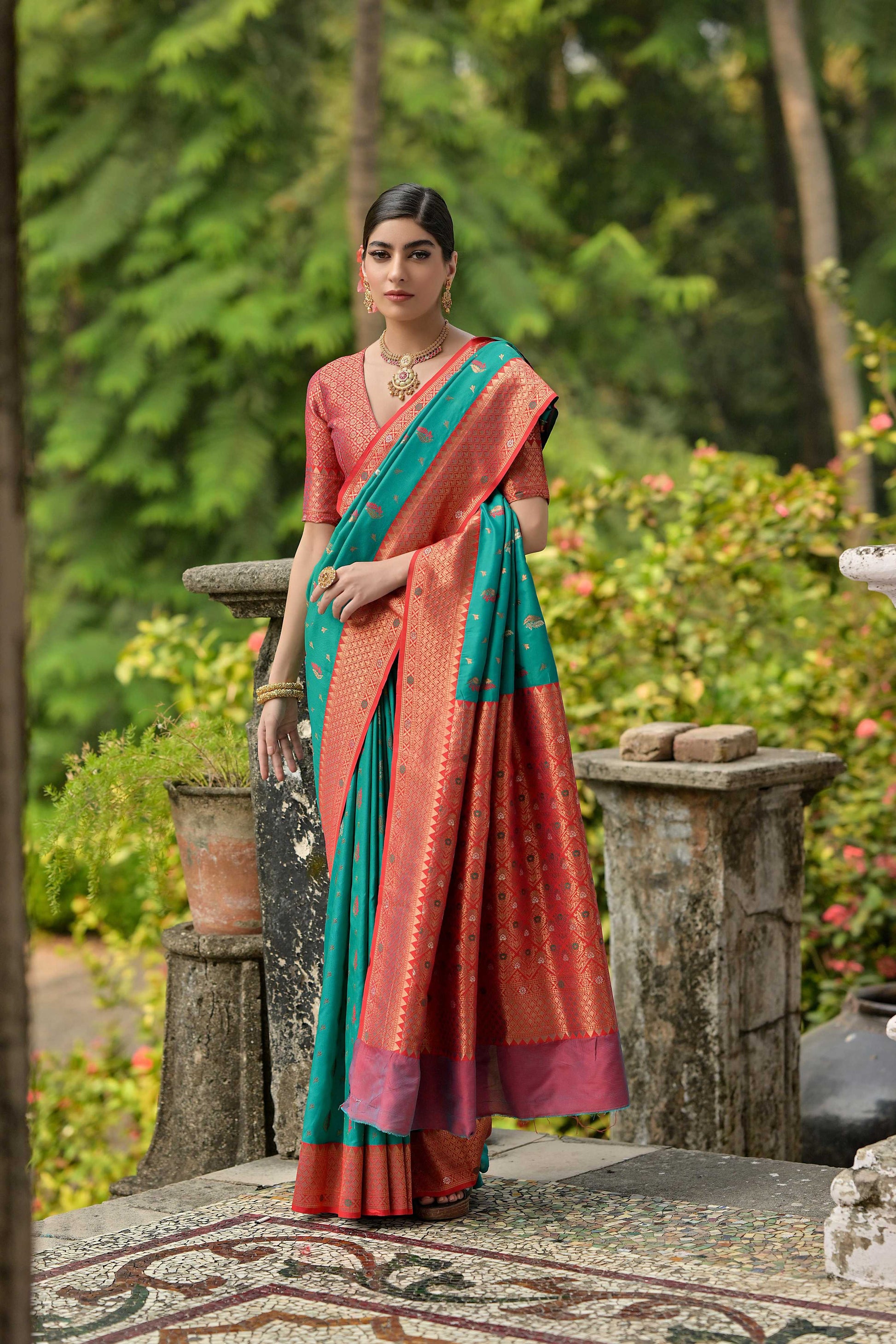 Jyoti Fashion Women's Rama Banarasi Silk Zari Woven Traditional Saree with Blouse | Swadesiicart
