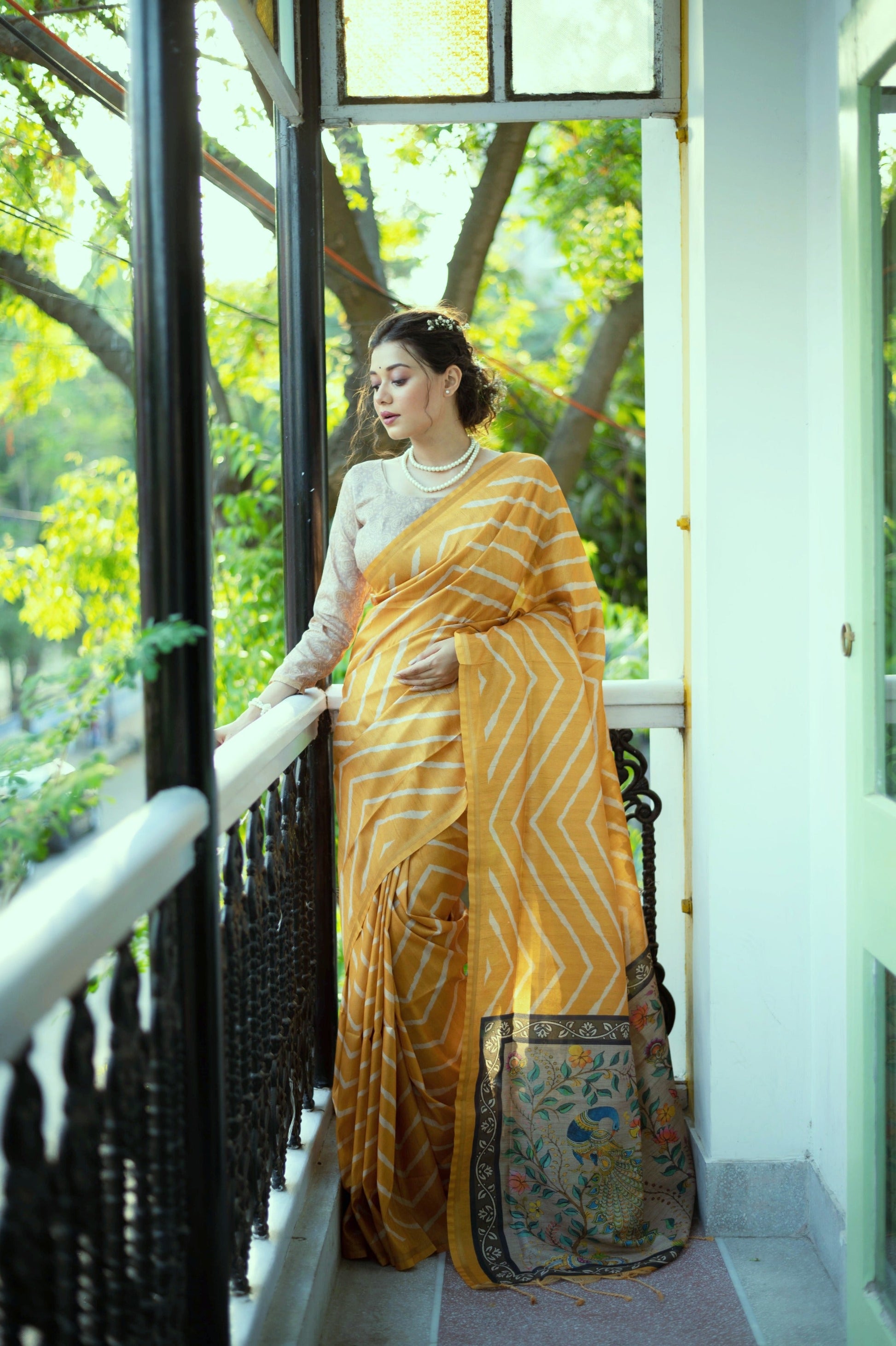 Jyoti Fashion Women's Yellow Tussar Silk Leheriya Print with Zari Border Saree with Blouse | Swadesiicart