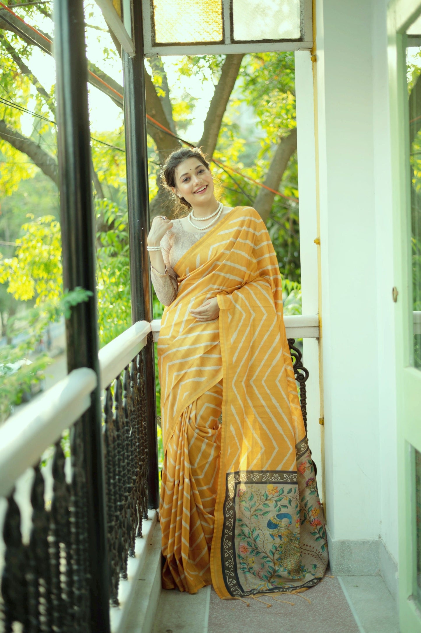 Jyoti Fashion Women's Yellow Tussar Silk Leheriya Print with Zari Border Saree with Blouse | Swadesiicart