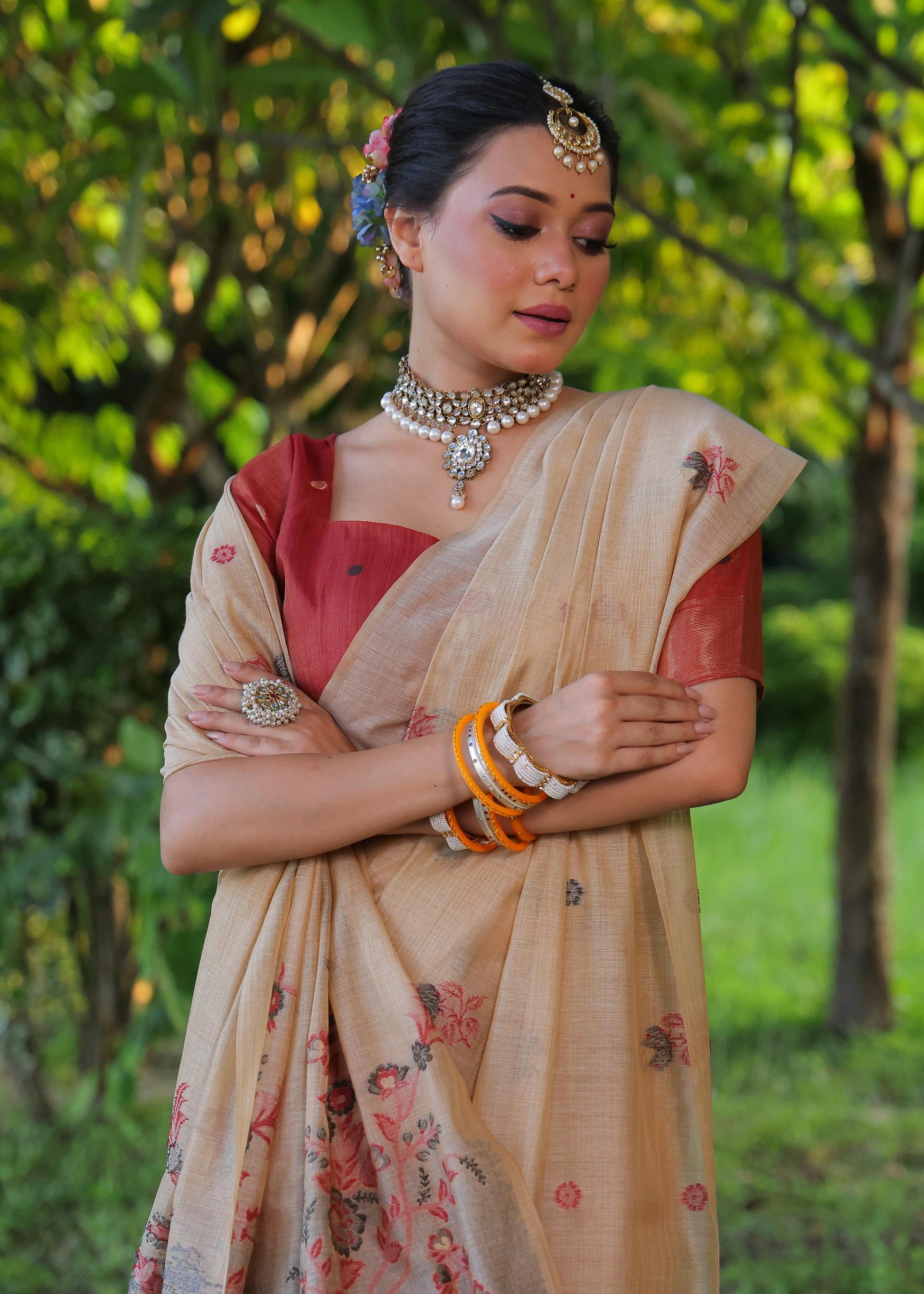 Jyoti Fashion Women's Beige Soft Muga Cotton Floral Weaving Traditional Saree with Blouse | Swadesiicart