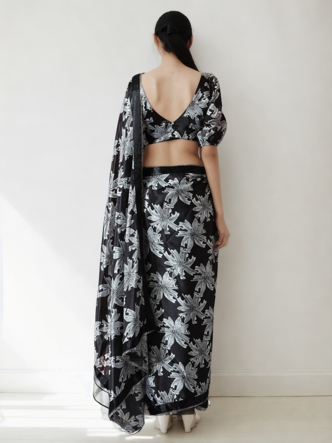 Jyoti Fashion Women's Black Chinon Digital Printed Ready To Wear Saree with Blouse | Swadesiicart