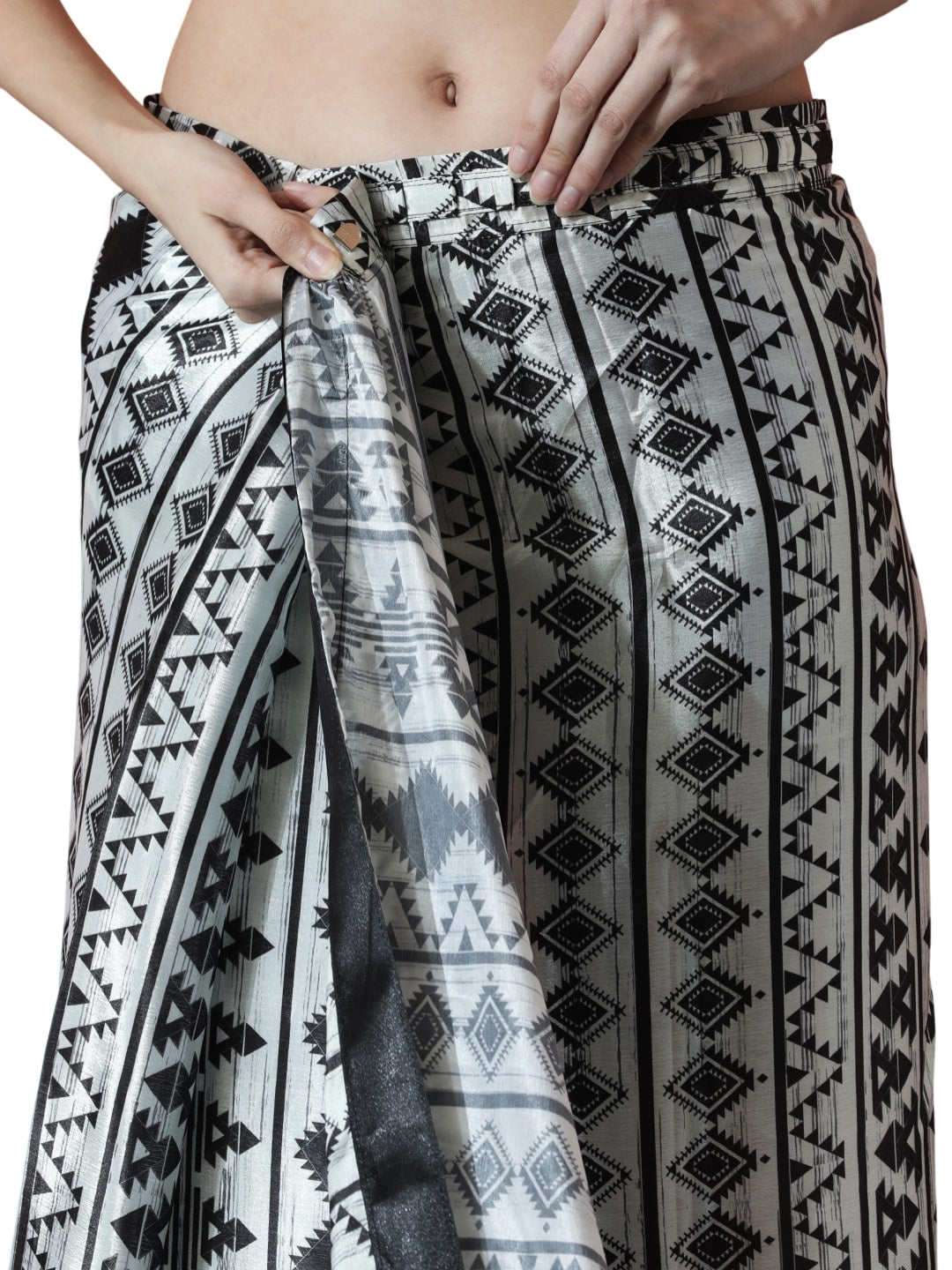 Jyoti Fashion Women's Black Chinon Digital Printed Ready To Wear Saree with Blouse | Swadesiicart