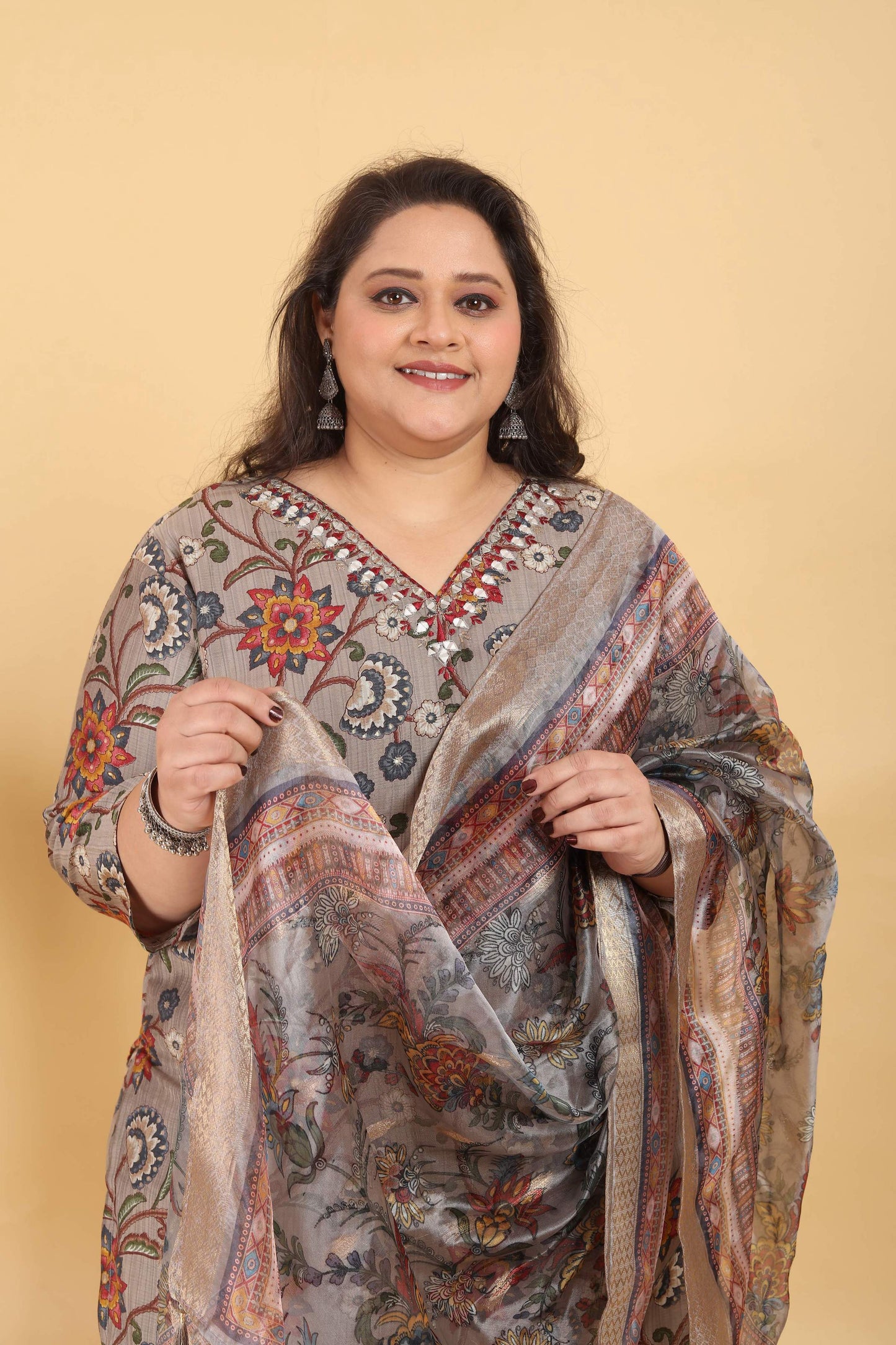 Jyoti Fashion Women's Grey Lichi Viscose Digital Print with Handwork Kurta Set | Swadesiicart