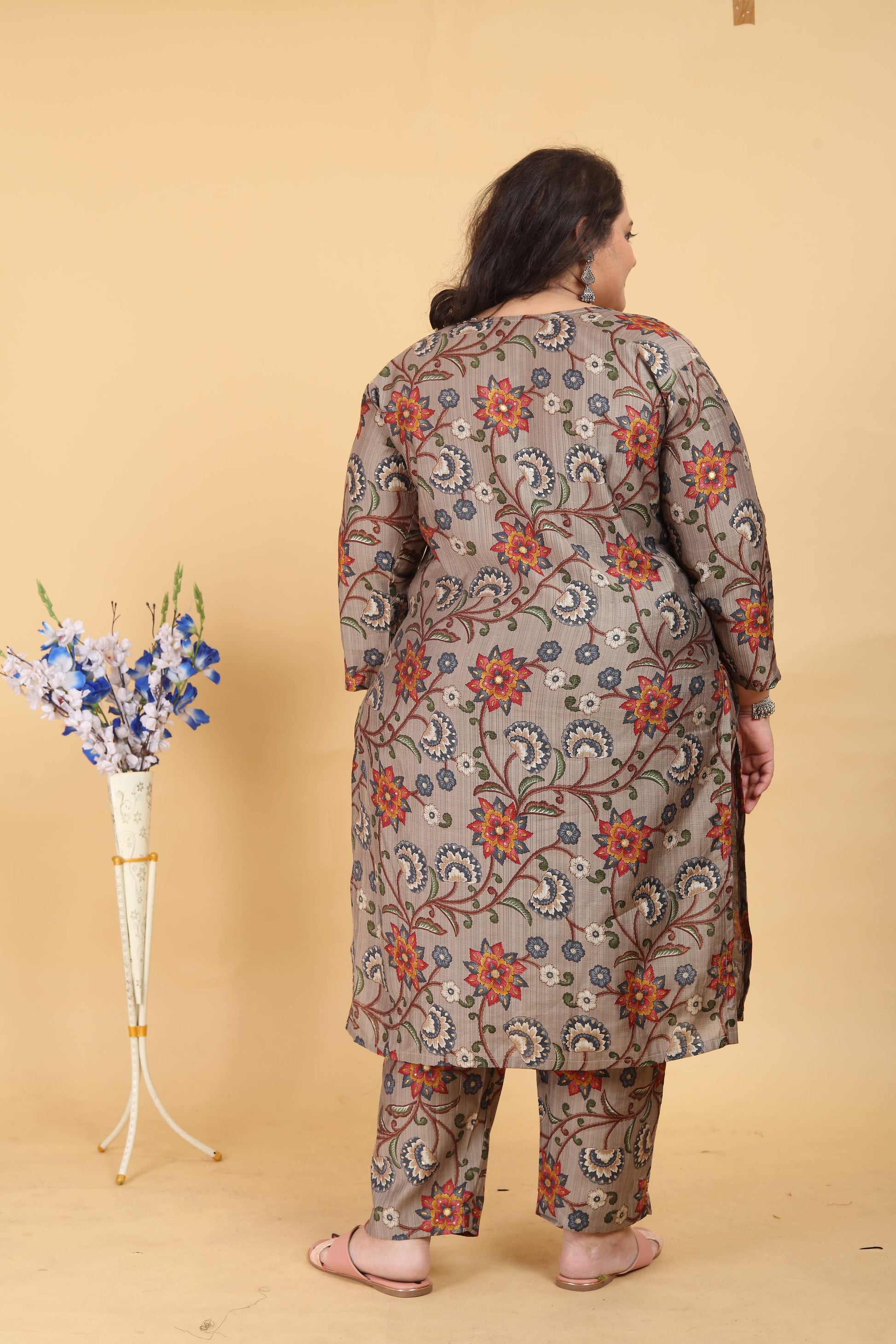 Jyoti Fashion Women's Grey Lichi Viscose Digital Print with Handwork Kurta Set | Swadesiicart