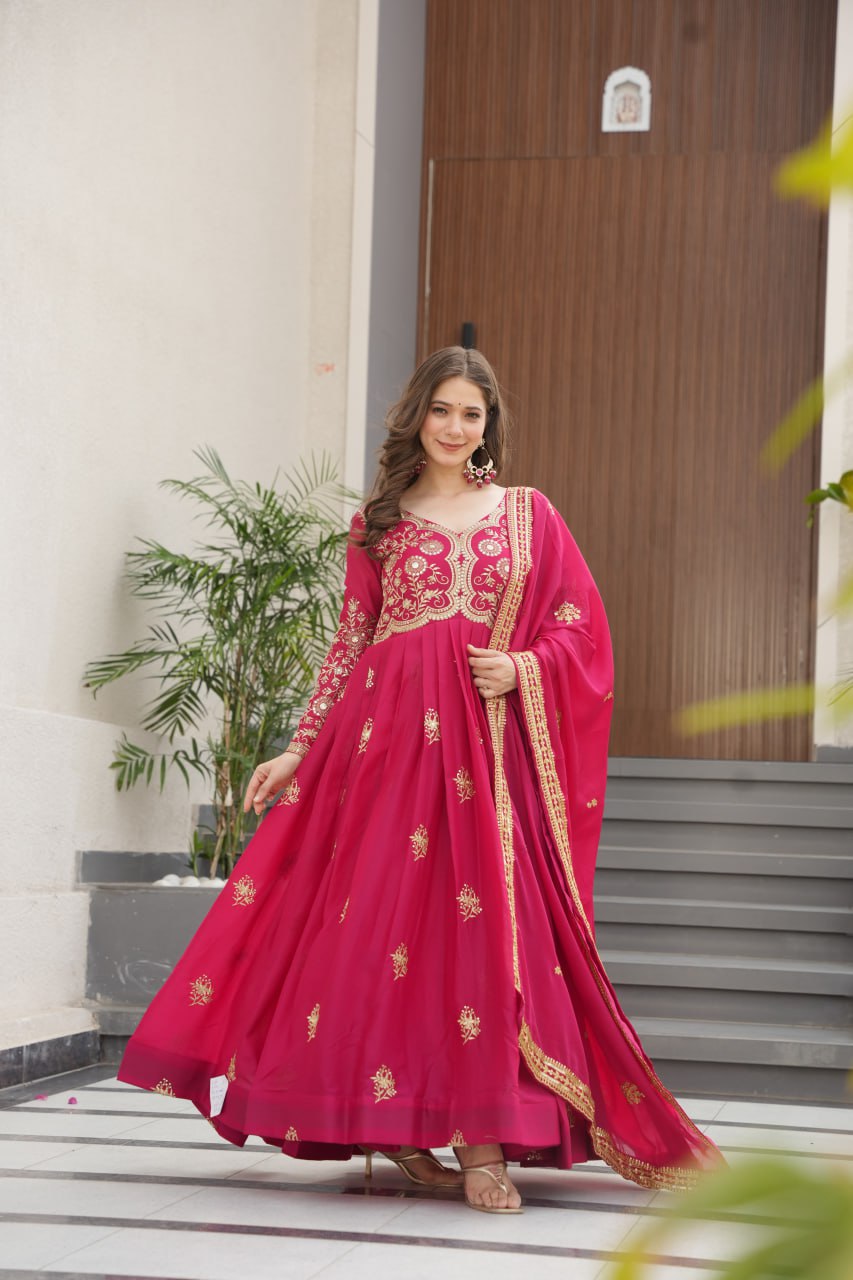 Jyoti Fashion Women's Pink Star Georgette Sequins & Zari Embroidered Anarkali Set With Dupatta | Swadesiicart