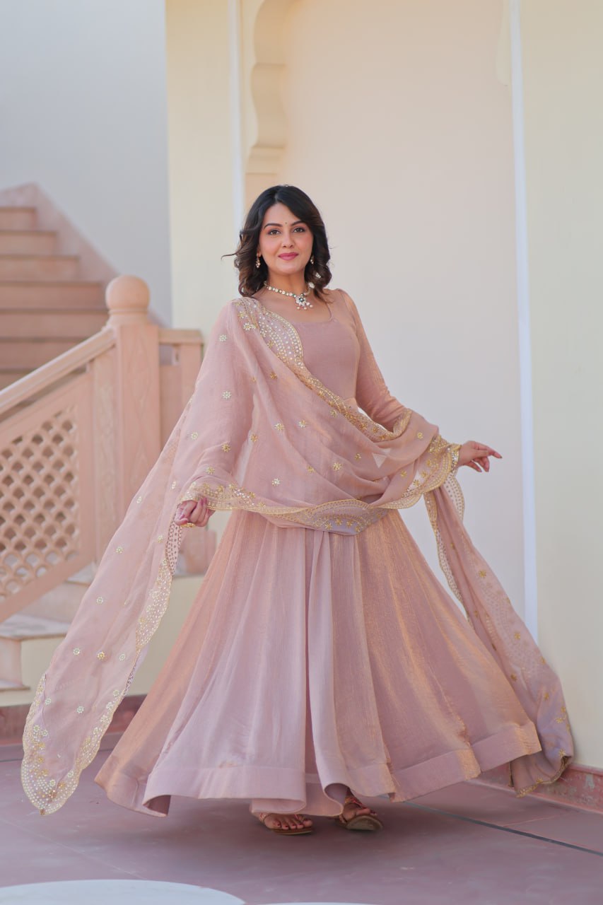 Jyoti Fashion Women's Peach Fendi Chiffon Designer Anarkali Set With Dupatta | Swadesiicart