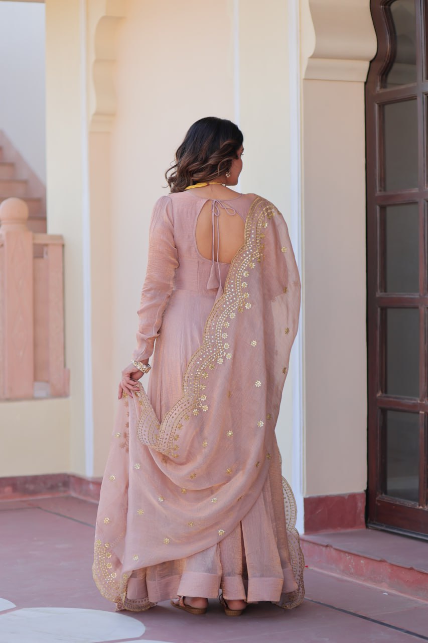 Jyoti Fashion Women's Peach Fendi Chiffon Designer Anarkali Set With Dupatta | Swadesiicart