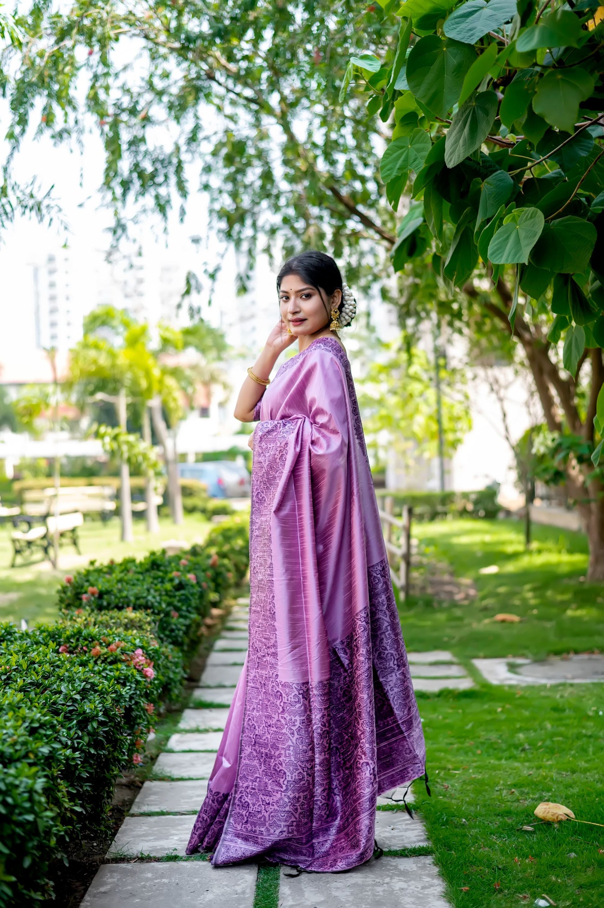 Jyoti Fashion Women's Purple Handloom Raw Silk Weaving Designer Saree with Blouse | Swadesiicart