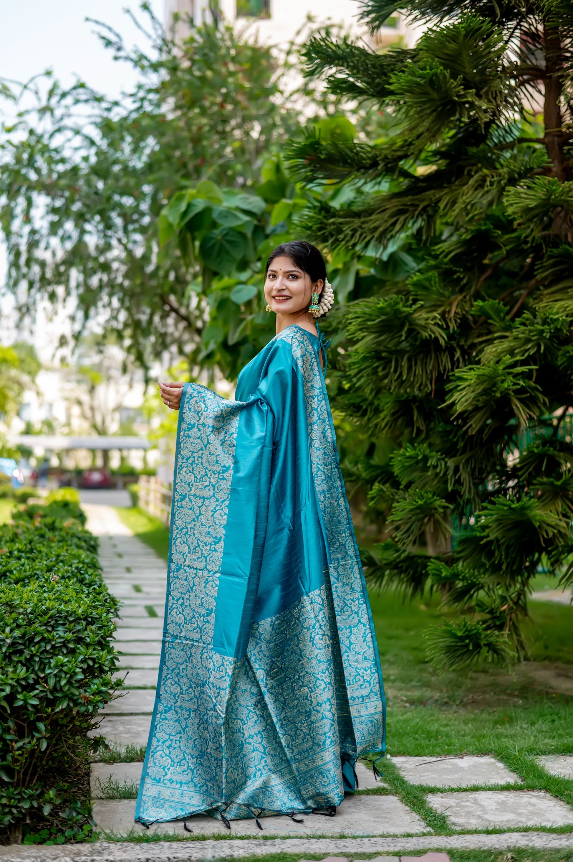 Jyoti Fashion Women's Sky Blue Handloom Raw Silk Weaving Designer Saree with Blouse | Swadesiicart