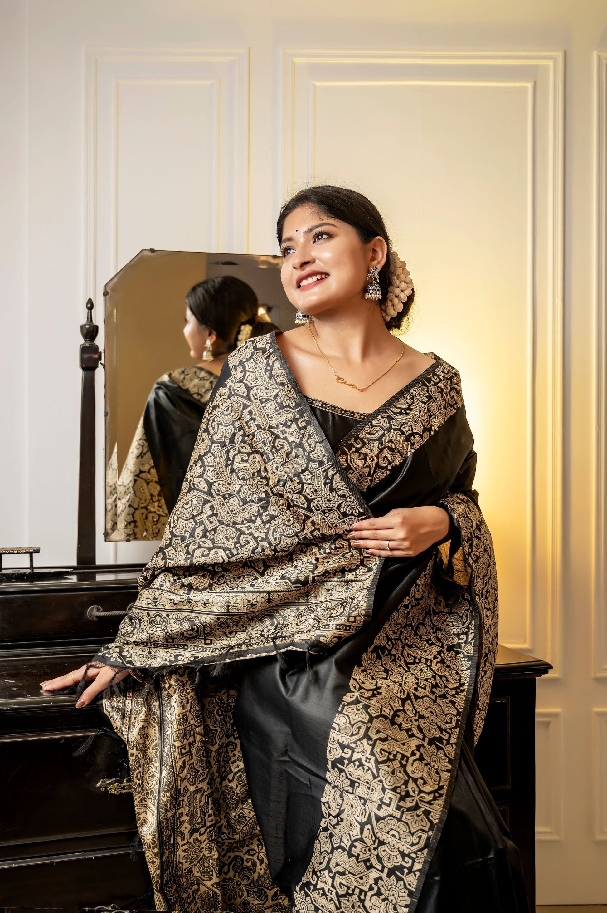 Jyoti Fashion Women's Black Handloom Raw Silk Weaving Designer Saree with Blouse | Swadesiicart