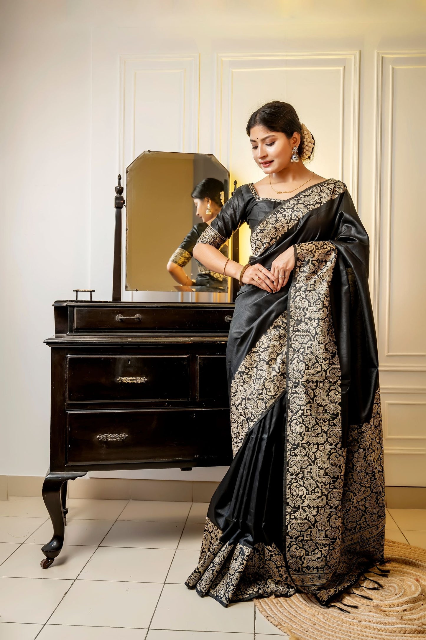 Jyoti Fashion Women's Black Handloom Raw Silk Weaving Designer Saree with Blouse | Swadesiicart