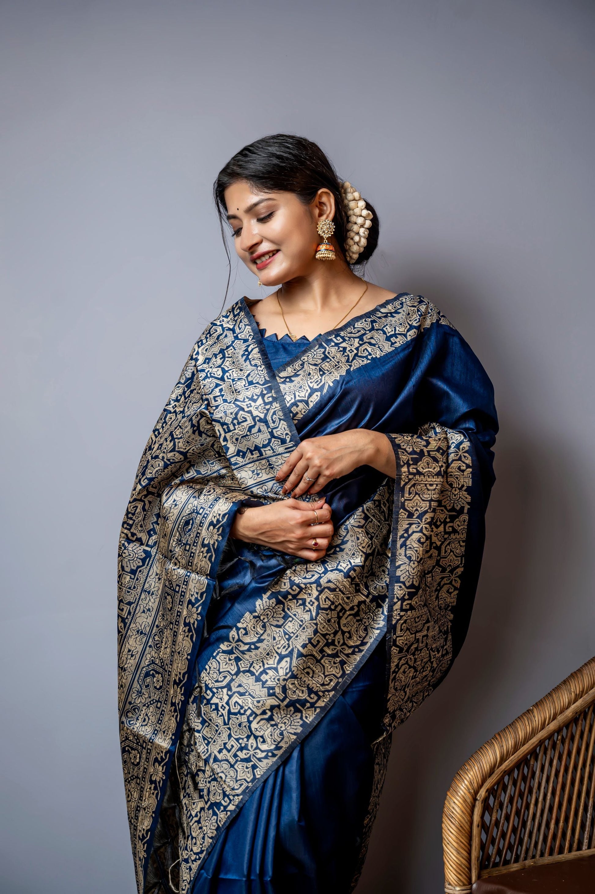 Jyoti Fashion Women's Navy Blue Handloom Raw Silk Weaving Designer Saree with Blouse | Swadesiicart