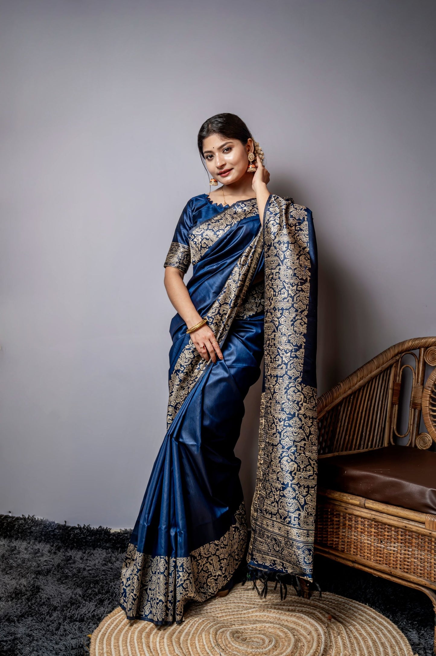 Jyoti Fashion Women's Navy Blue Handloom Raw Silk Weaving Designer Saree with Blouse | Swadesiicart