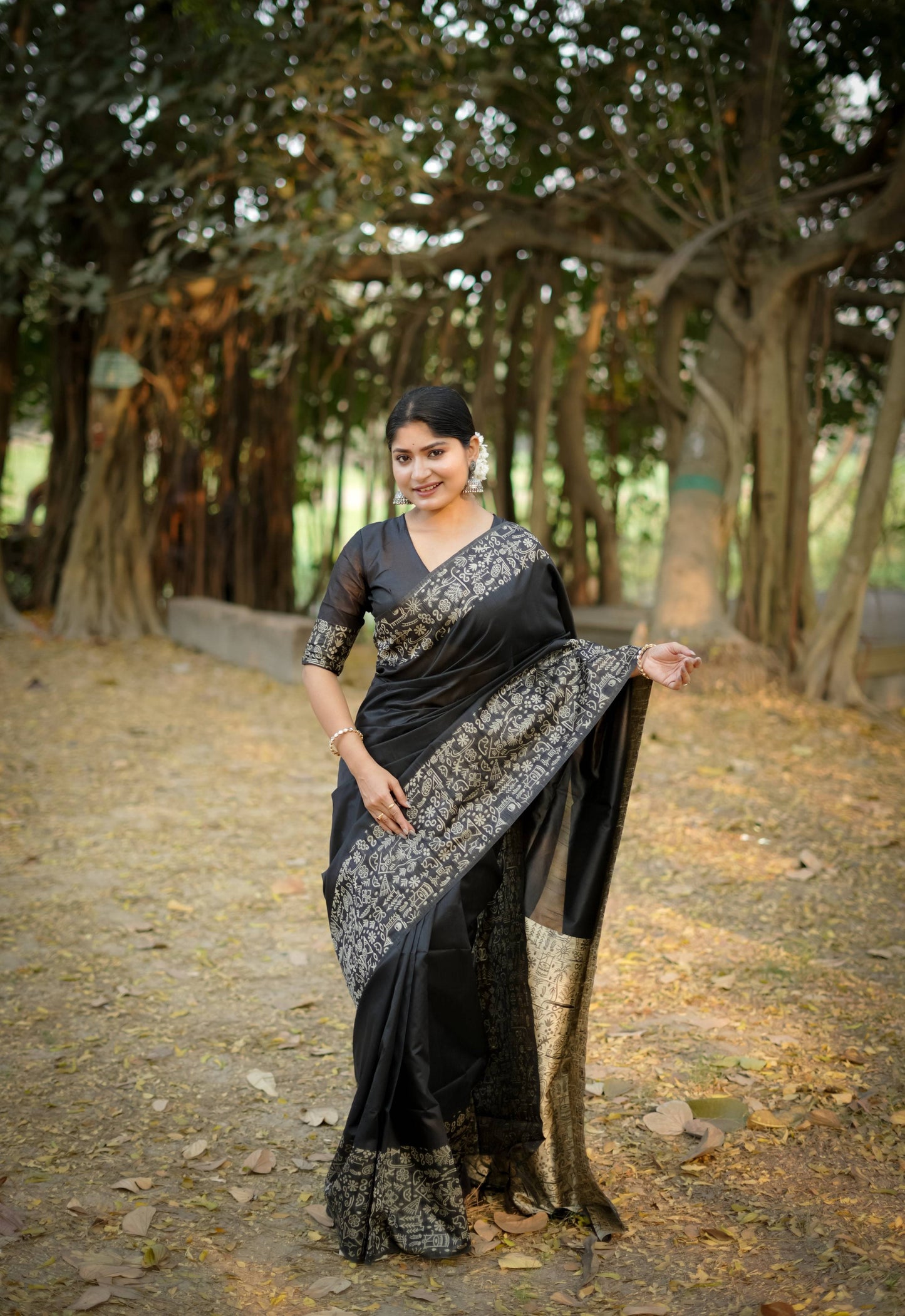 Jyoti Fashion Women's Black Handloom Raw Silk Weaving Designer Saree with Blouse | Swadesiicart