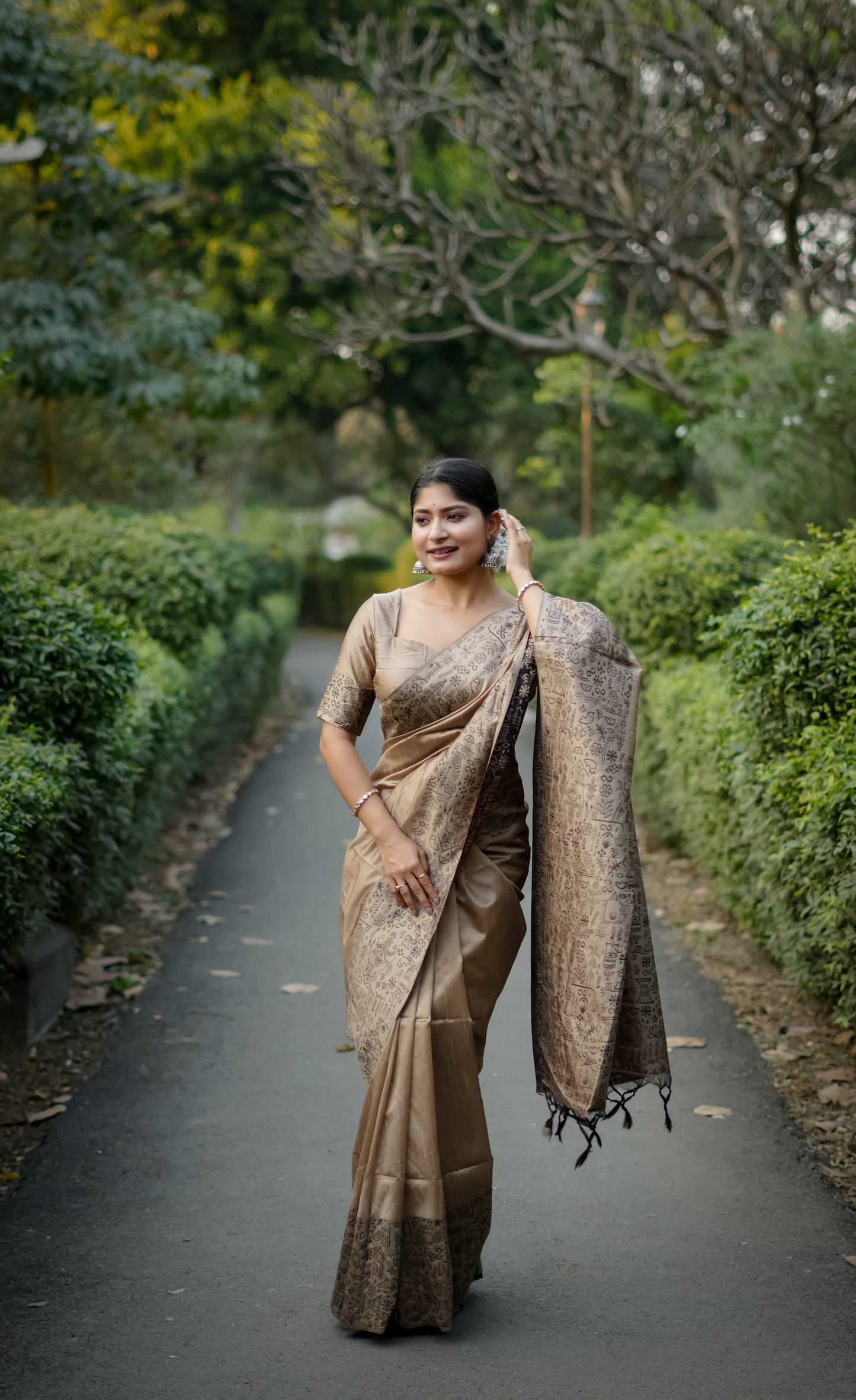 Jyoti Fashion Women's Beige Handloom Raw Silk Weaving Designer Saree with Blouse | Swadesiicart