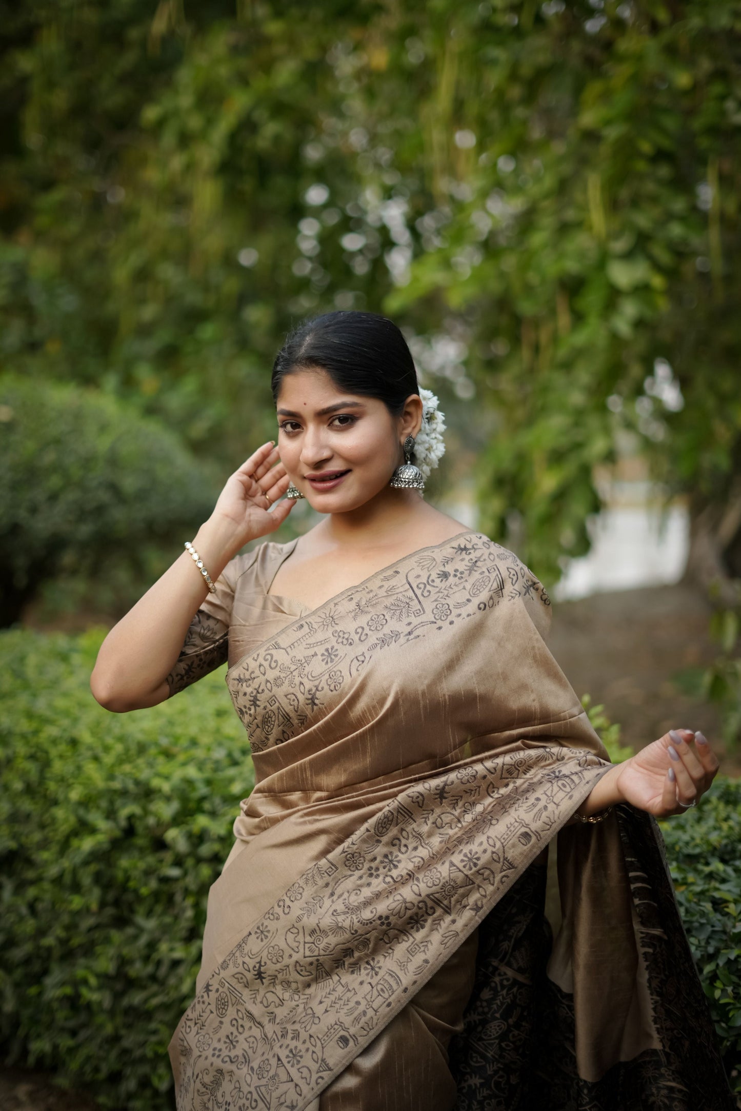 Jyoti Fashion Women's Beige Handloom Raw Silk Weaving Designer Saree with Blouse | Swadesiicart