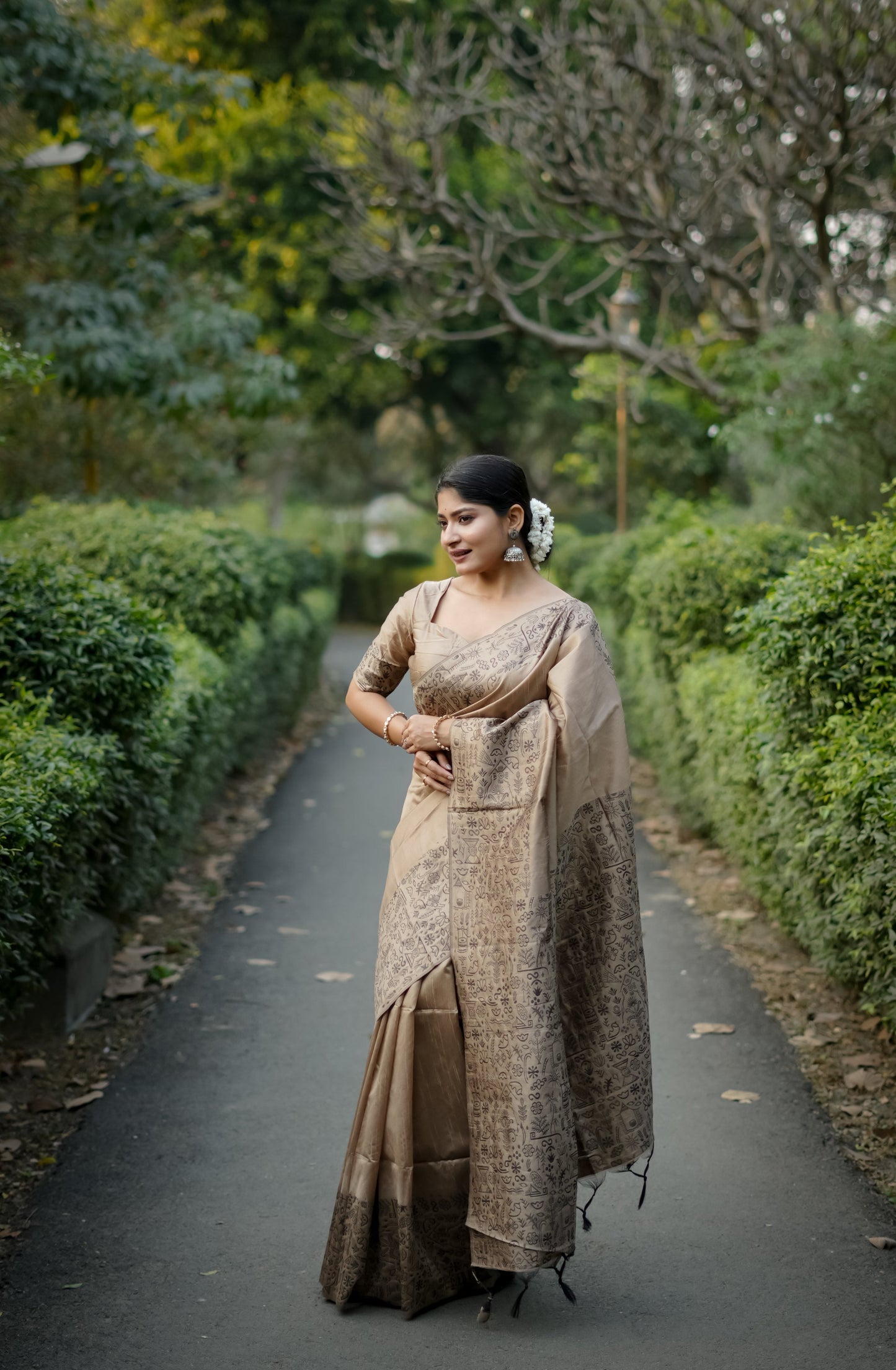 Jyoti Fashion Women's Beige Handloom Raw Silk Weaving Designer Saree with Blouse | Swadesiicart