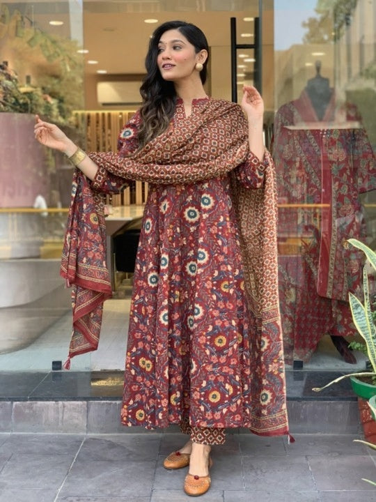 Jyoti Fashion Women's Maroon Rayon Slub Floral Printed Designer Kurta Set with Dupatta | Swadesiicart