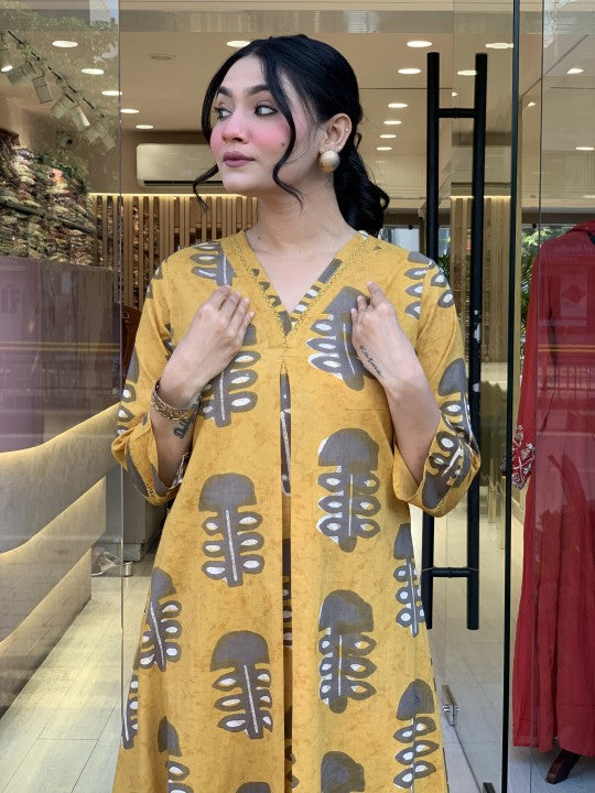 Jyoti Fashion Women's Yellow Rayon Slub Printed Designer Kurta Set with Dupatta | Swadesiicart