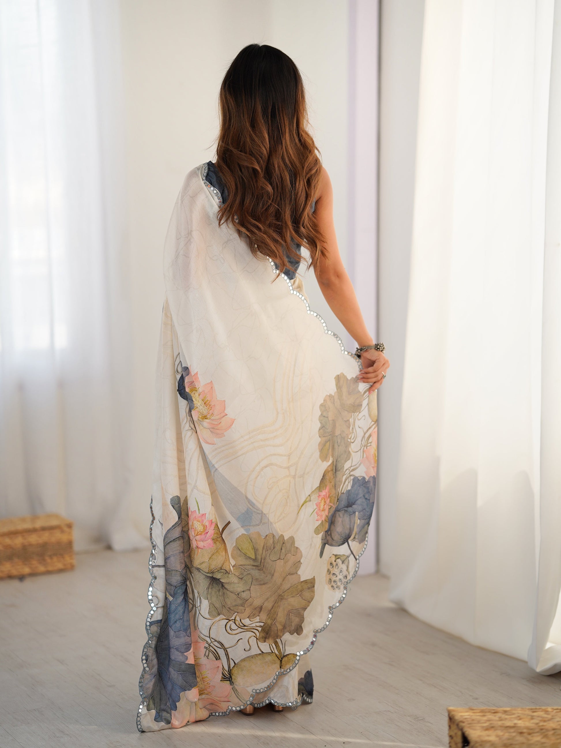 Jyoti Fashion Women's Off White Chinon Digital Printed Designer Saree with Blouse - Swadesiicart