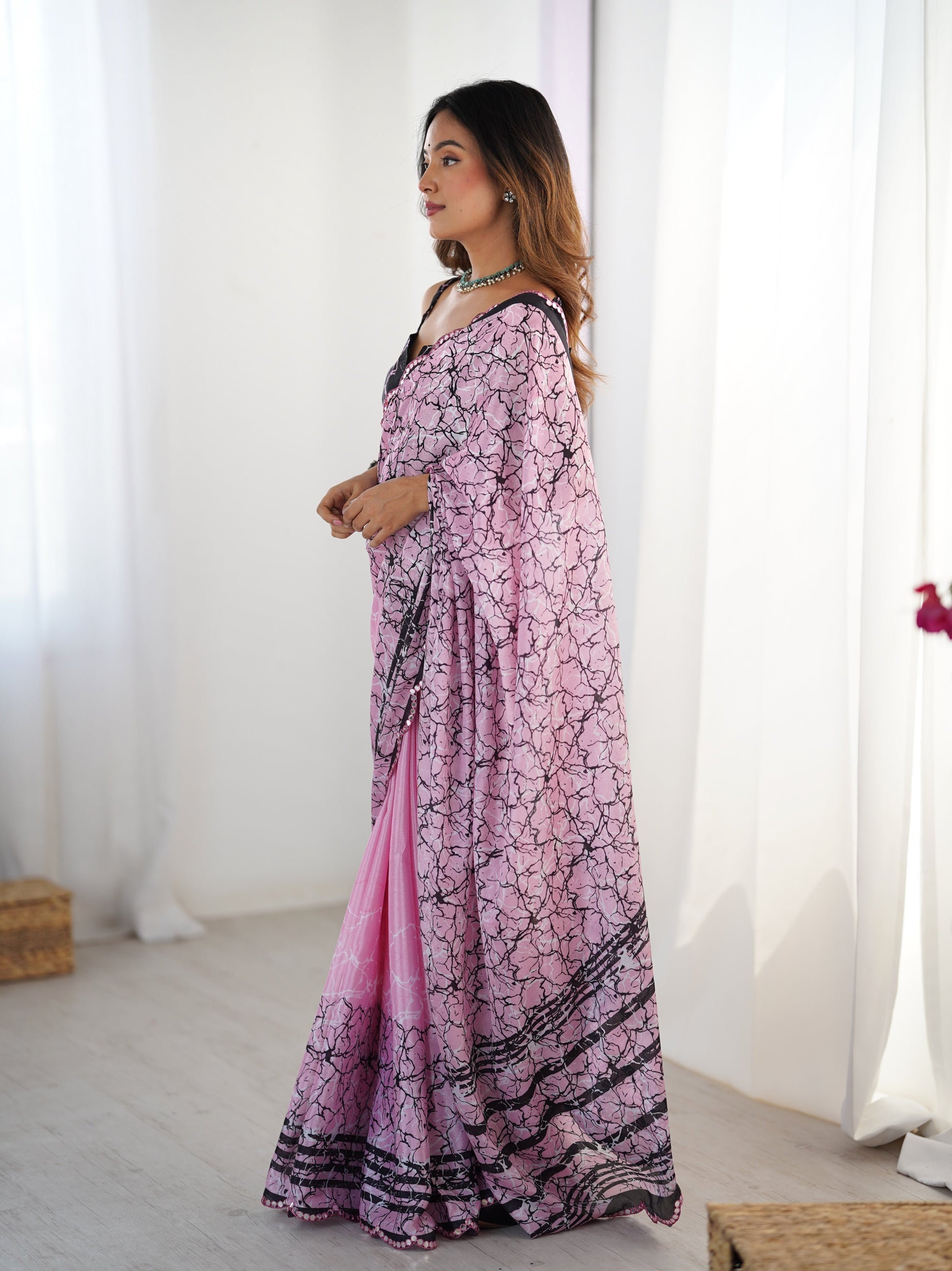 Jyoti Fashion Women's Pink Chinon Digital Printed Designer Saree with Blouse - Swadesiicart