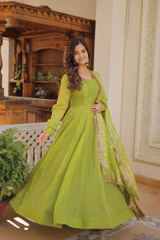 Jyoti Fashion Women's Green Russian Silk Kali work Partywear Anarkali Dress with Dupatta | Swadesiicart