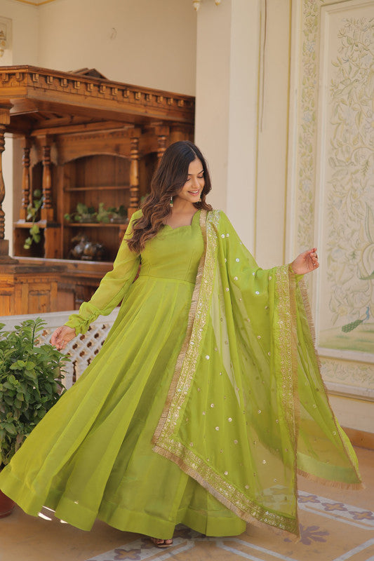 Jyoti Fashion Women's Green Russian Silk Kali work Partywear Anarkali Dress with Dupatta | Swadesiicart