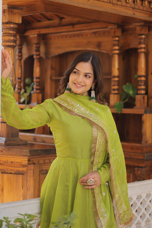 Jyoti Fashion Women's Green Russian Silk Kali work Partywear Anarkali Dress with Dupatta | Swadesiicart