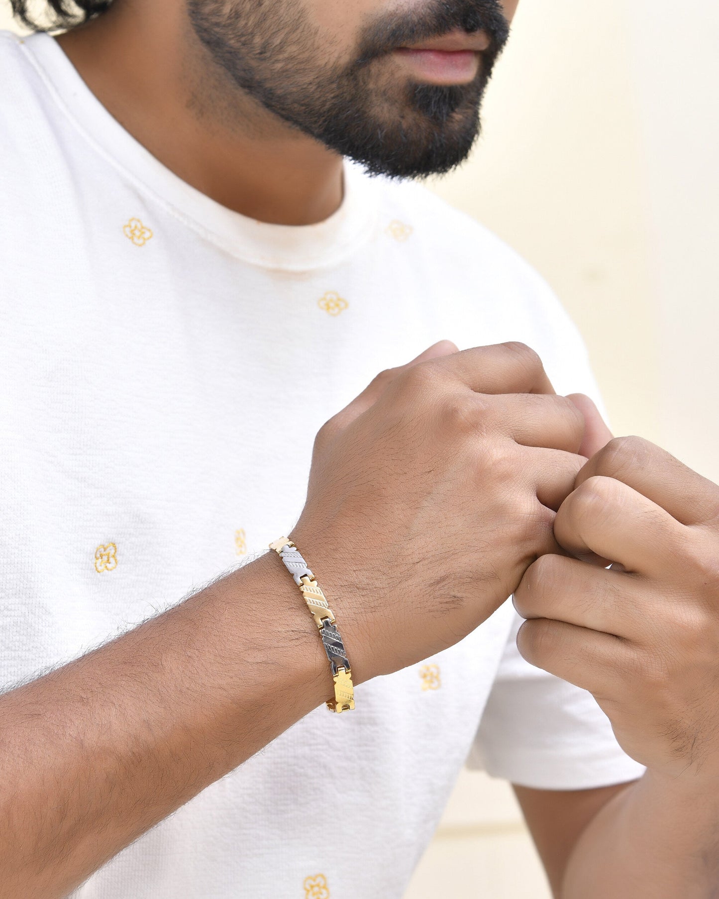 Jewels Nest Elegant Two-Tone Gold & Silver Bracelet - Swadesiicart