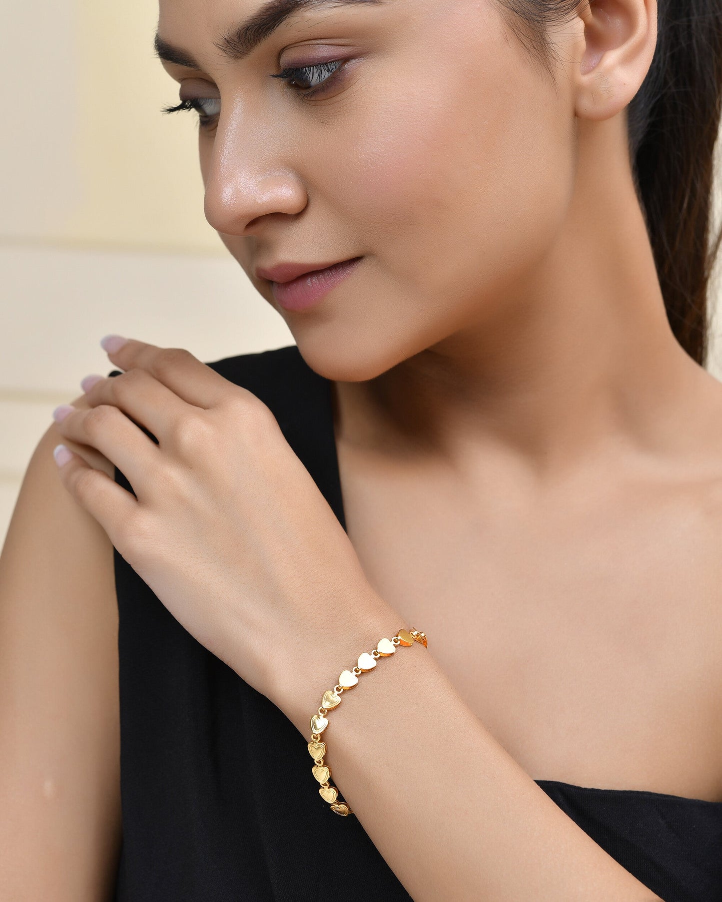 Jewels Nest Elegant Fancy Gold Bracelet with Heart-Shaped Links - Swadesiicart