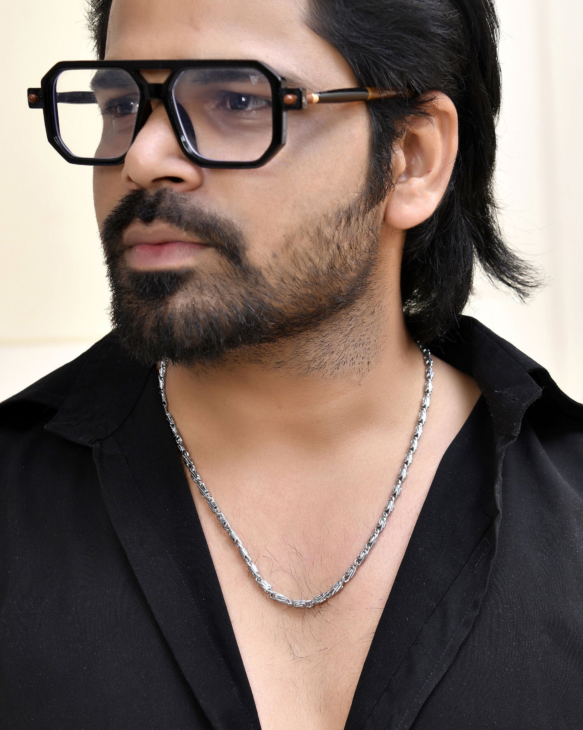 Jewels Nest Men's Silver-Tone Stainless Steel Self-Design Link Chain | Swadesiicart