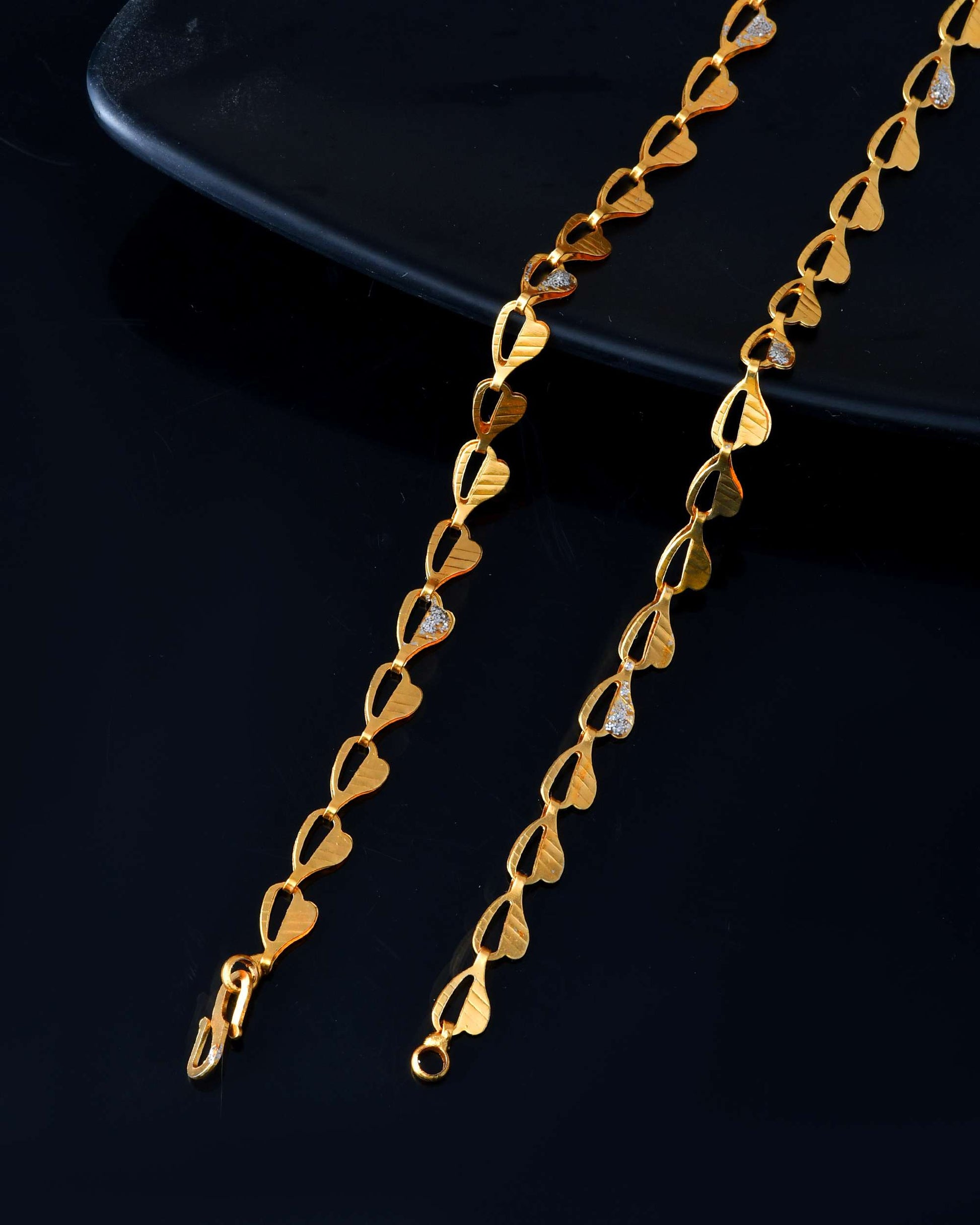 Jewels Nest Gold-Toned Heart Leaf Pattern Chain Necklace - Swadesiicart