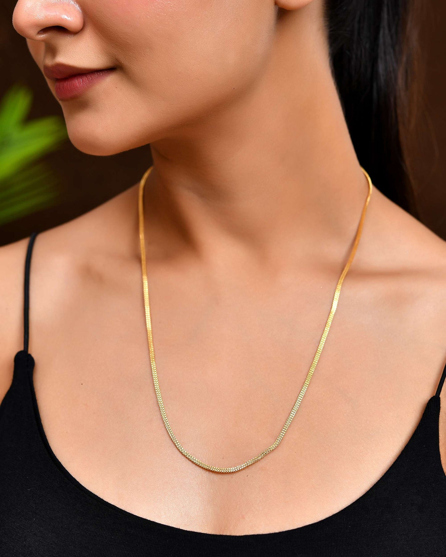 Jewels Nest Minimalist High-Gloss Gold Chain - Swadesiicart