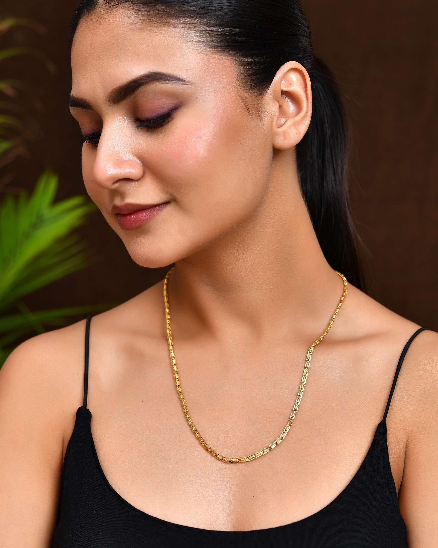 Jewels Nest Textured Barrel-Style Gold Chain Necklace – Luxurious Daily Wear - Swadesiicart