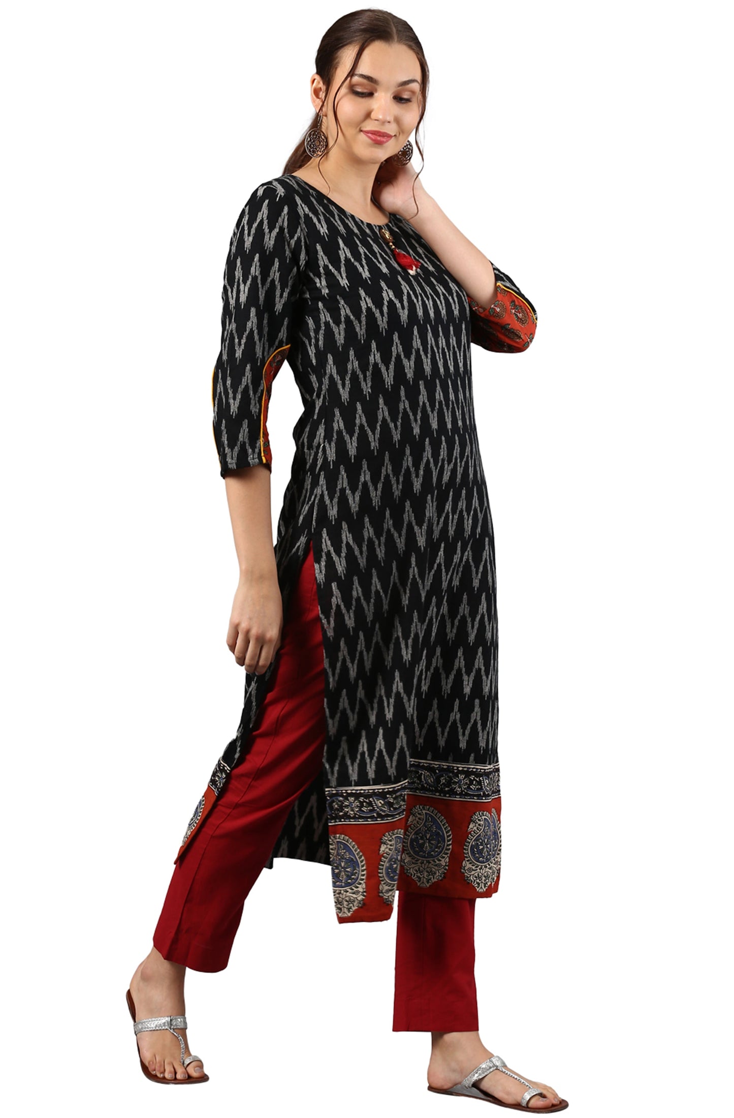 Janasya Black Cotton Ikat Straight kurta - Swadesiicart