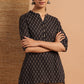 Janasya Women's Black Cotton Slub Geometric Print Straight Tunic | Swadesiicart