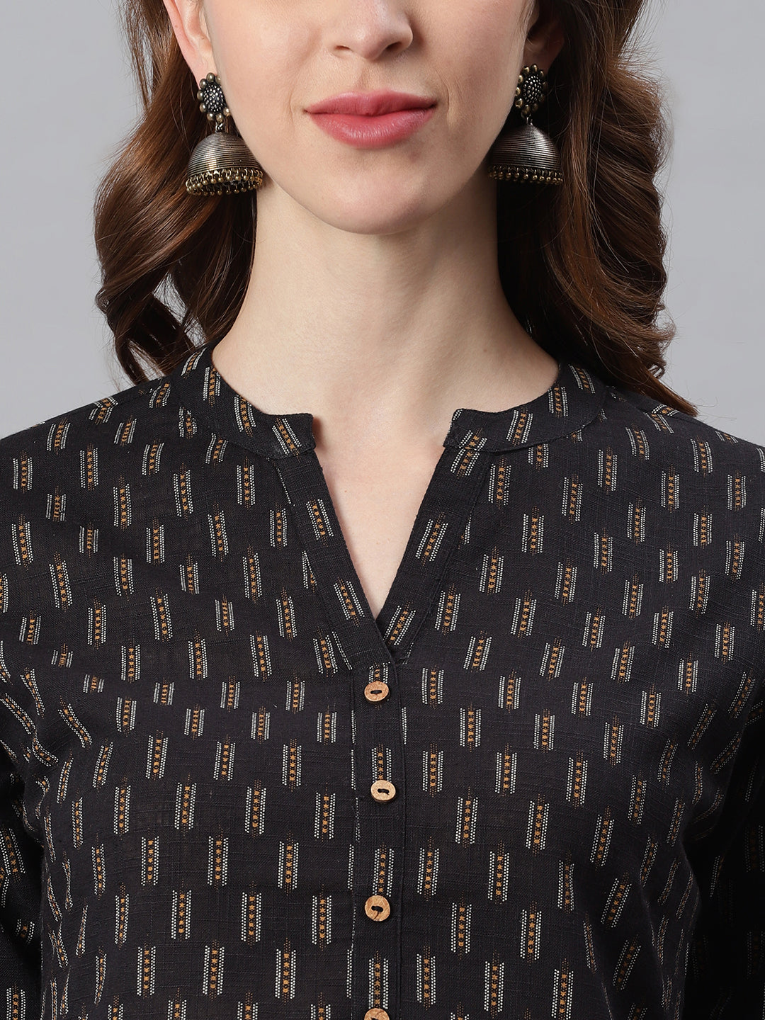 Janasya Women's Black Cotton Slub Geometric Print Straight Tunic | Swadesiicart