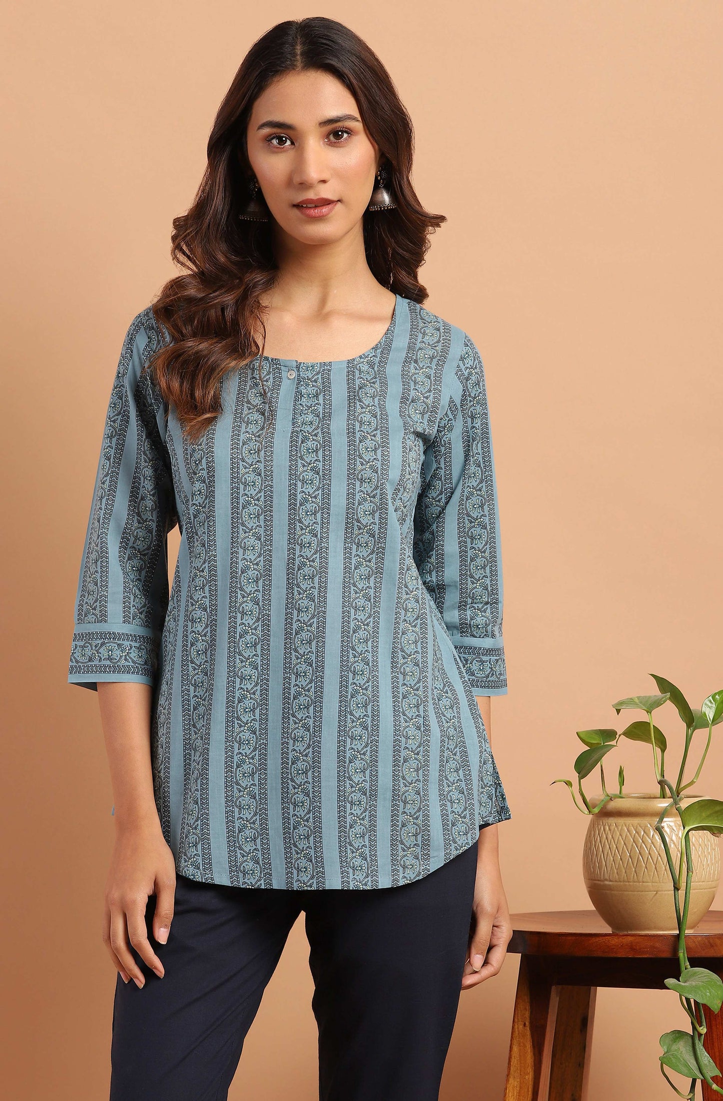 Janasya Women's Blue Cotton Floral Print Straight Tunic | Swadesiicart