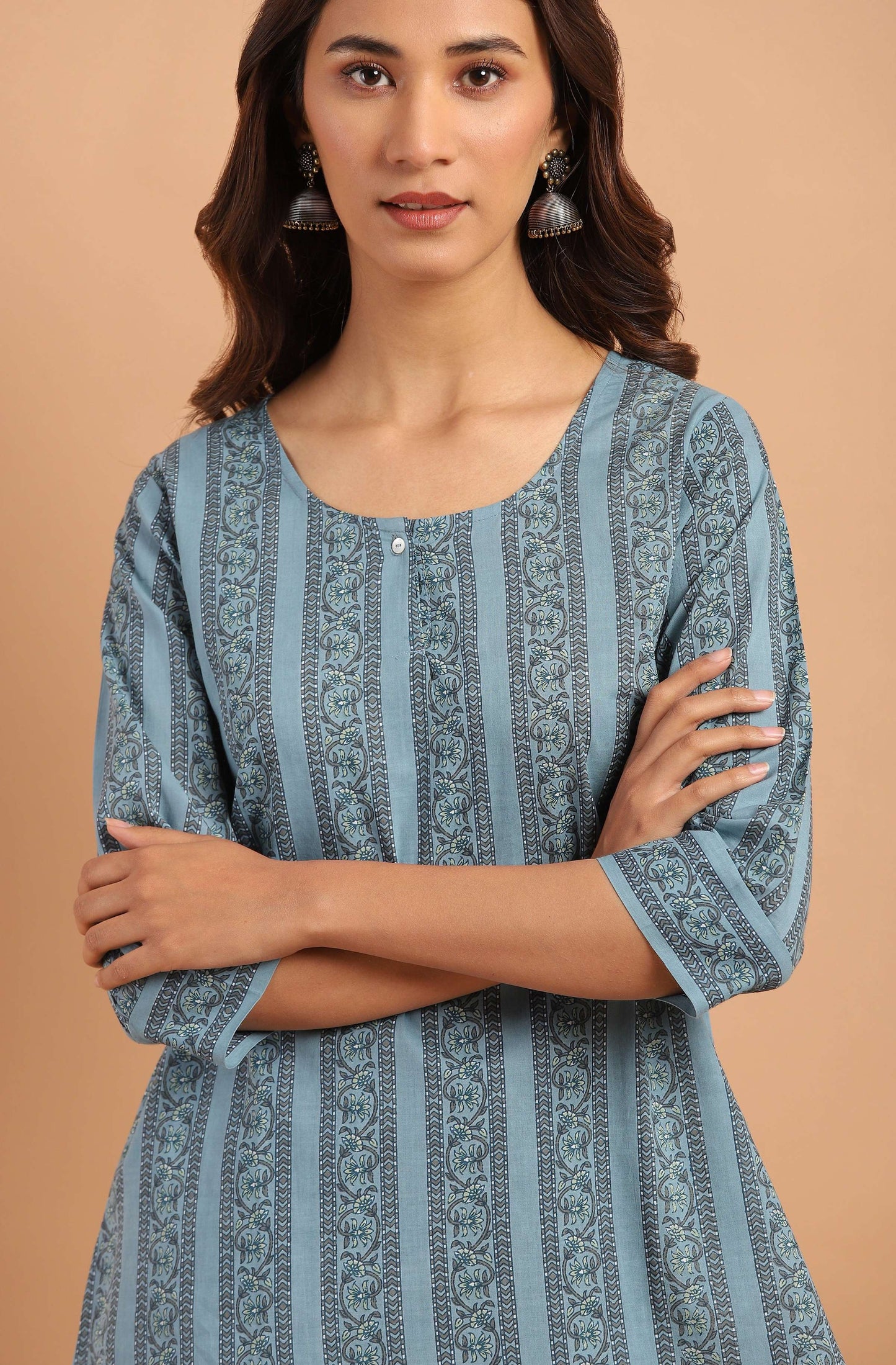 Janasya Women's Blue Cotton Floral Print Straight Tunic | Swadesiicart