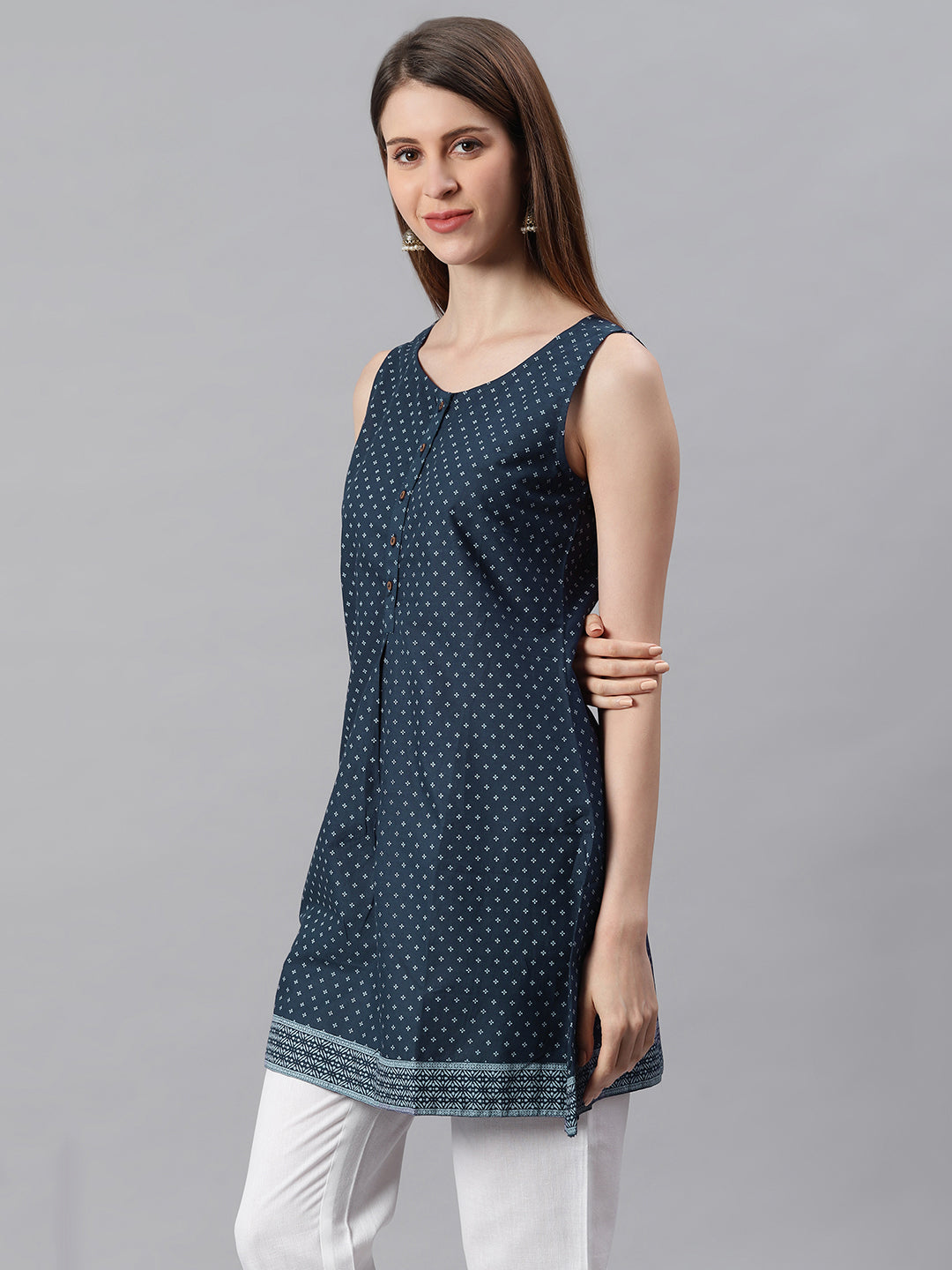 Janasya Women's Navy Blue Cotton Floral Print A-Line Tunic | Swadesiicart