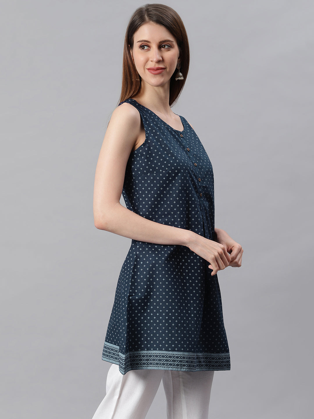 Janasya Women's Navy Blue Cotton Floral Print A-Line Tunic | Swadesiicart