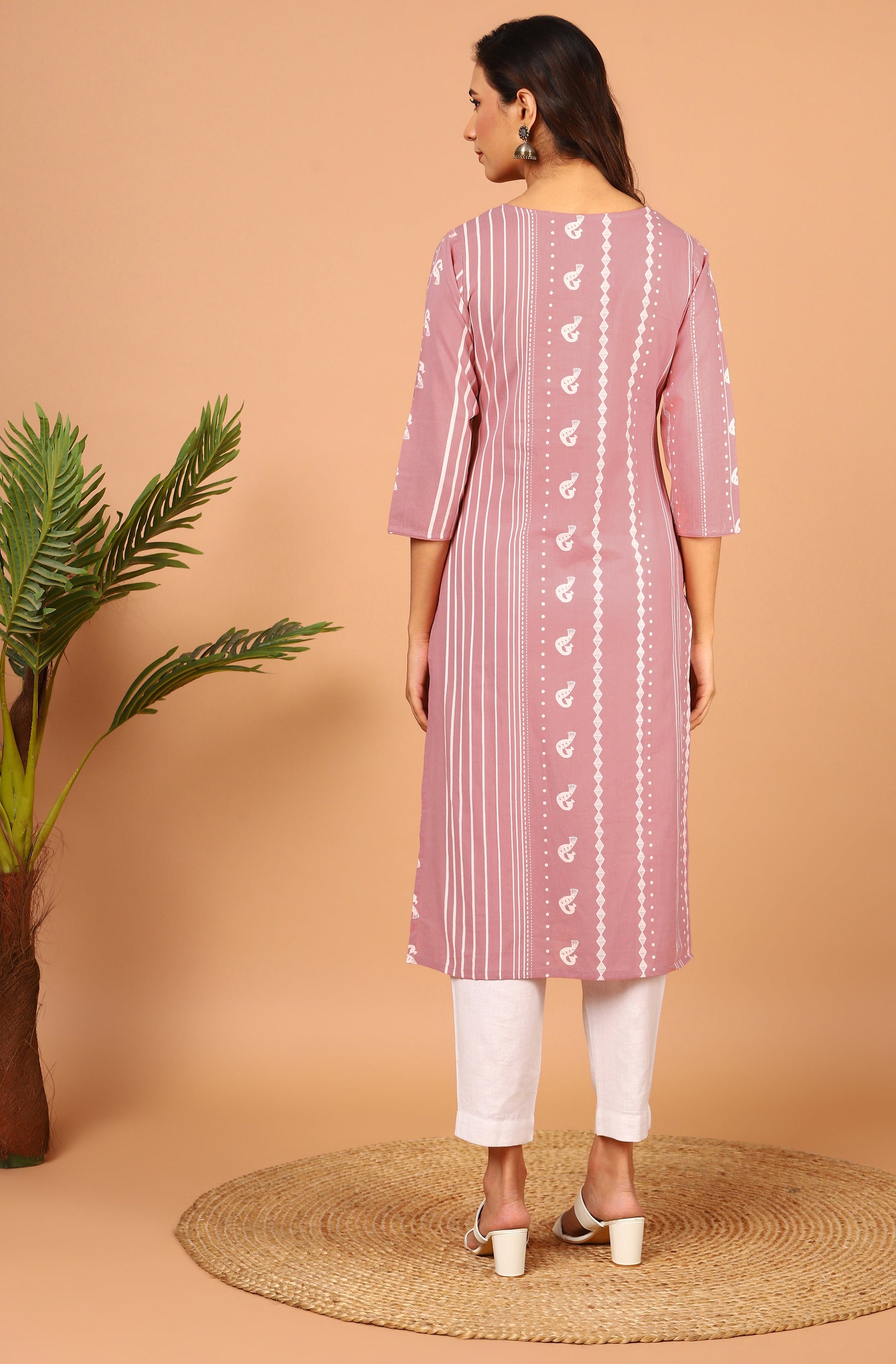 Janasya Pastel Pink Cotton Ethnic Motifs Straight kurta - Swadesiicart