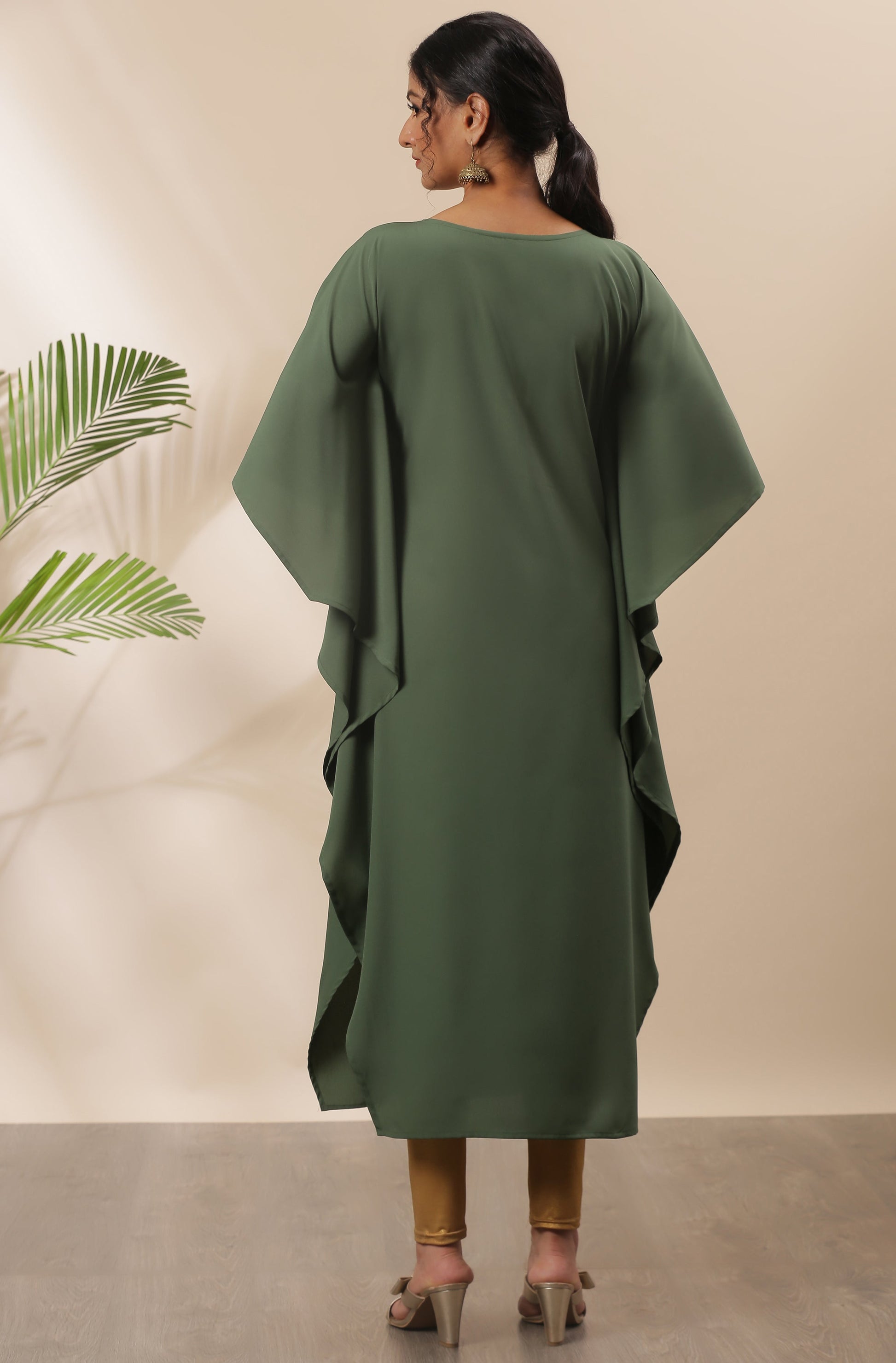 Janasya Green Poly Crepe Foil Print Kaftan kurta - Swadesiicart