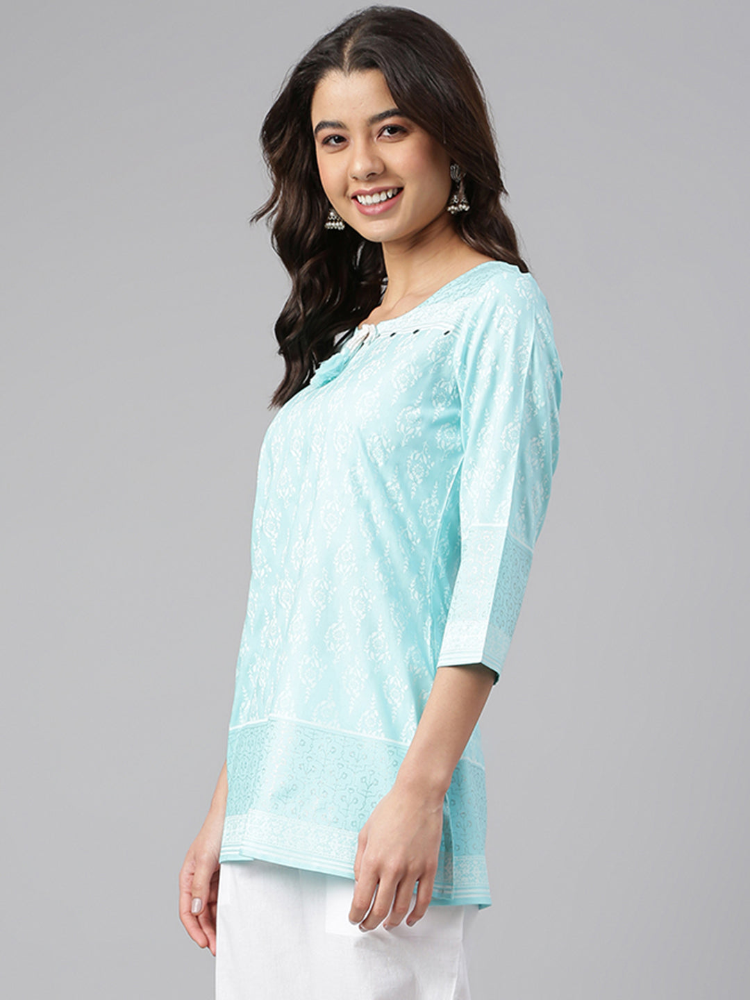 Janasya Women's Mint Blue Cotton Floral Print Straight Tunic | Swadesiicart